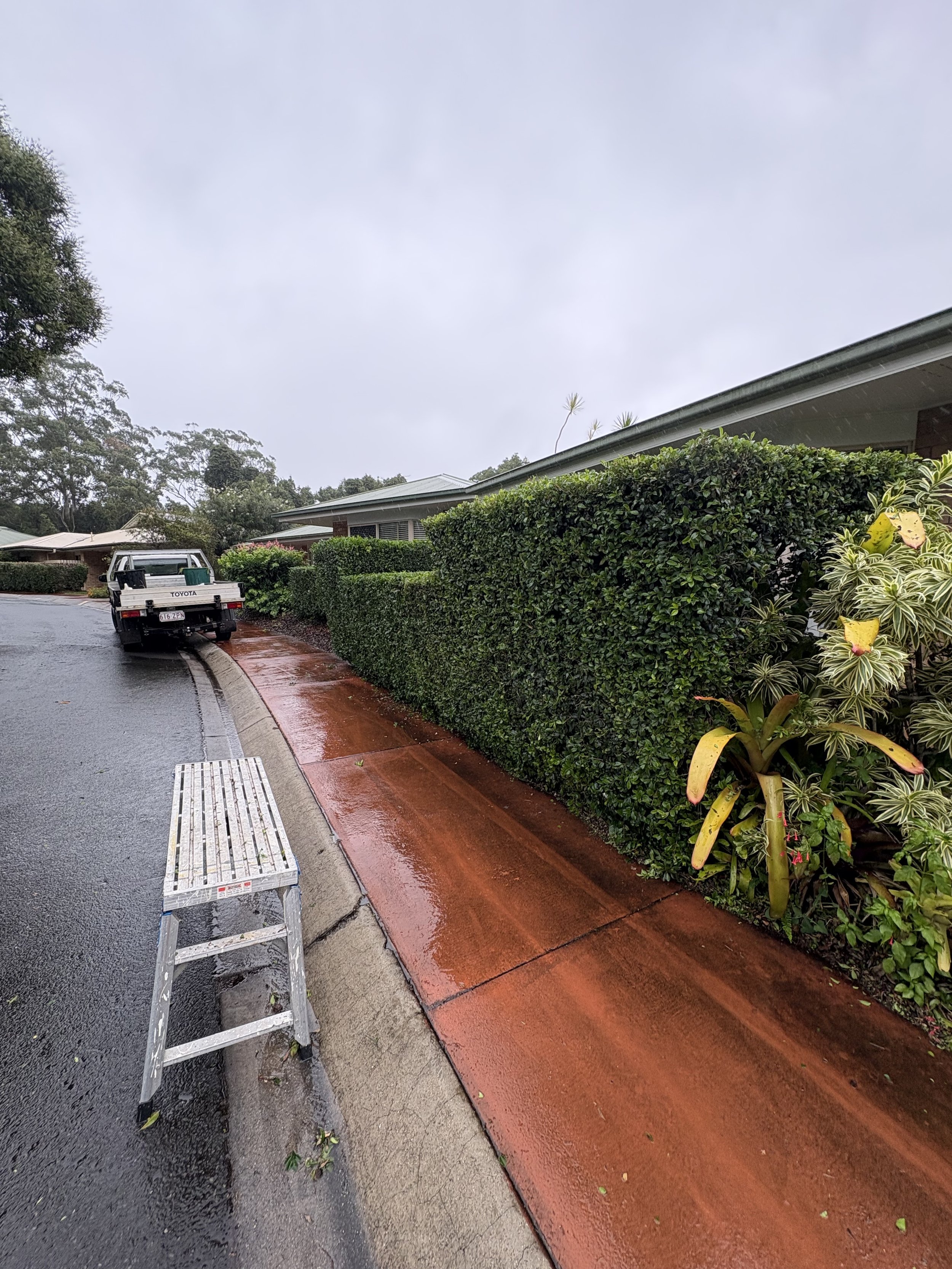 Oranssi project: wraparound deck