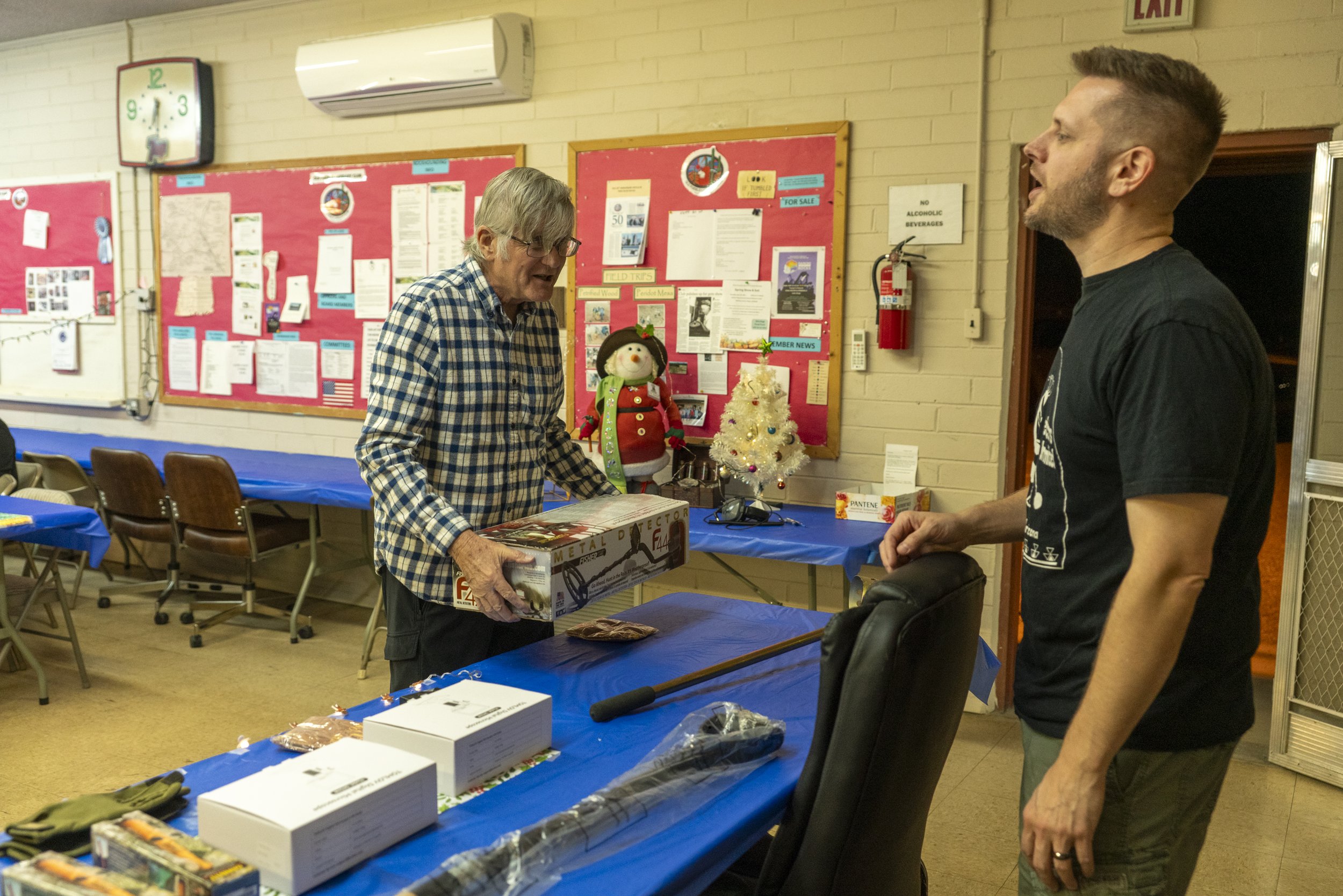 12-13-2025_Detectors Unlimited Christmas Party photo credit Miriam Hoffmaster-7.jpg