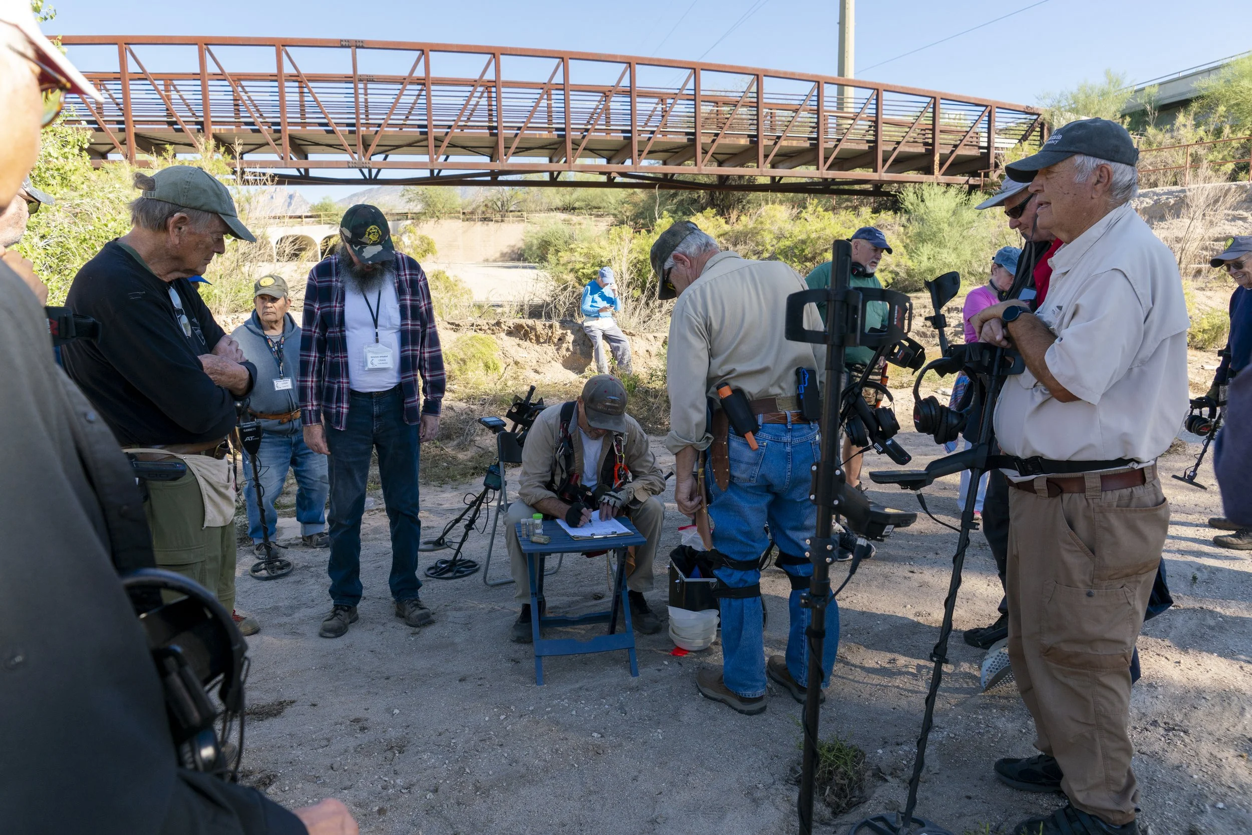 10-25-2025_Seeded Hunt_Detectors Unlimited_Craycroft and River Rd_Rillito River Path wash_Tucson, Arizona_photo credit Miriam Hoffmaster-30.jpg