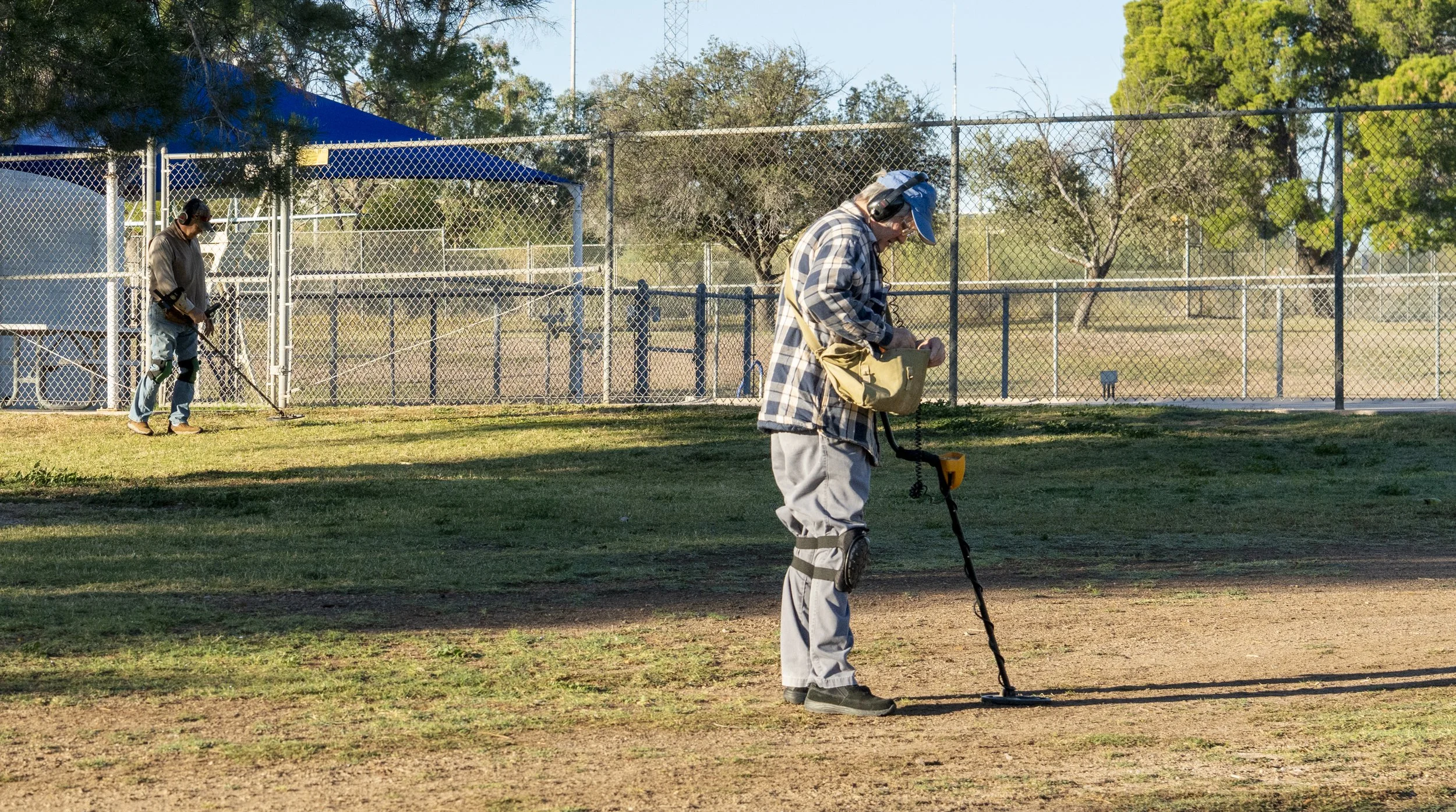 11-29-2025_Detectors Unlimited_monthly club hunting_Kennedy Park_Tucson, Arizona_photo credit Miriam Hoffmaster-5.jpg