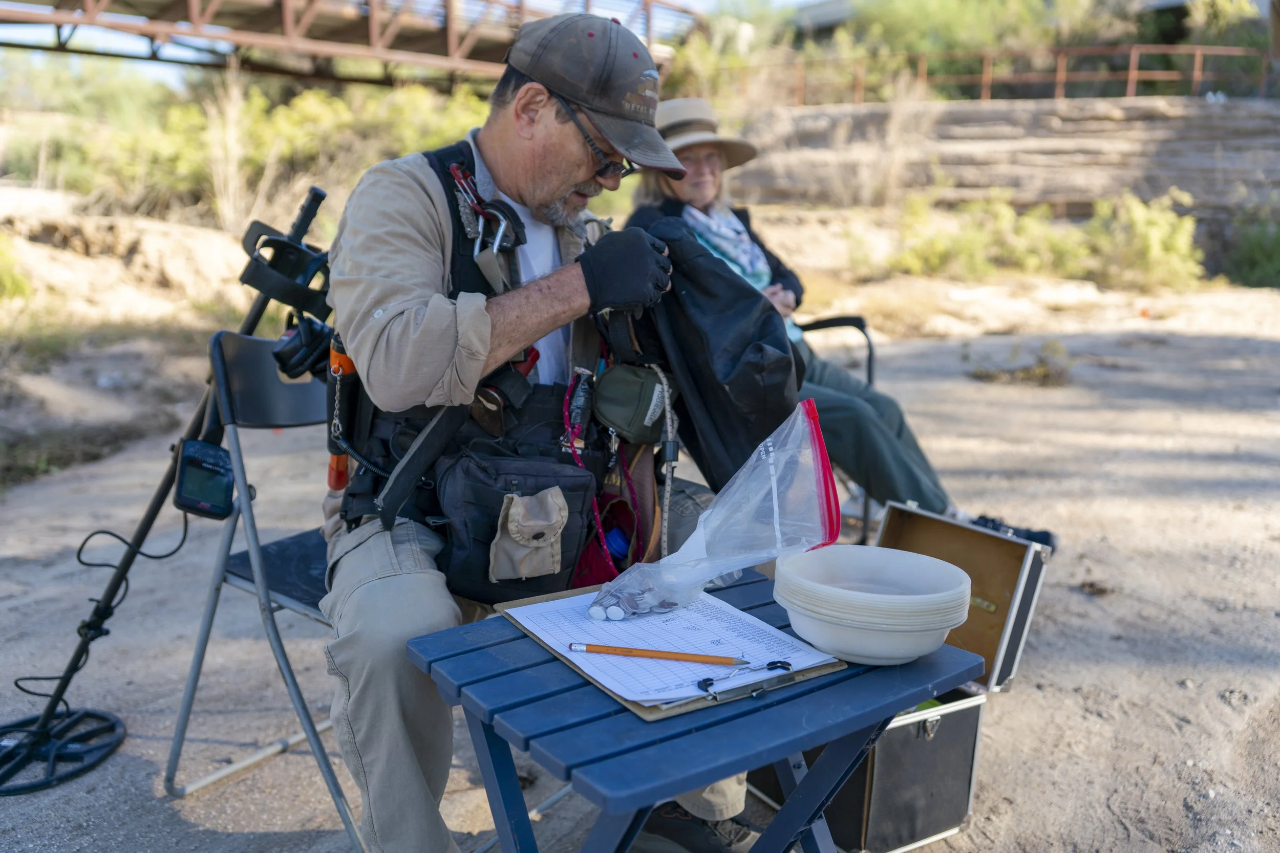 10-25-2025_Seeded Hunt_Detectors Unlimited_Craycroft and River Rd_Rillito River Path wash_Tucson, Arizona_photo credit Miriam Hoffmaster-28.jpg