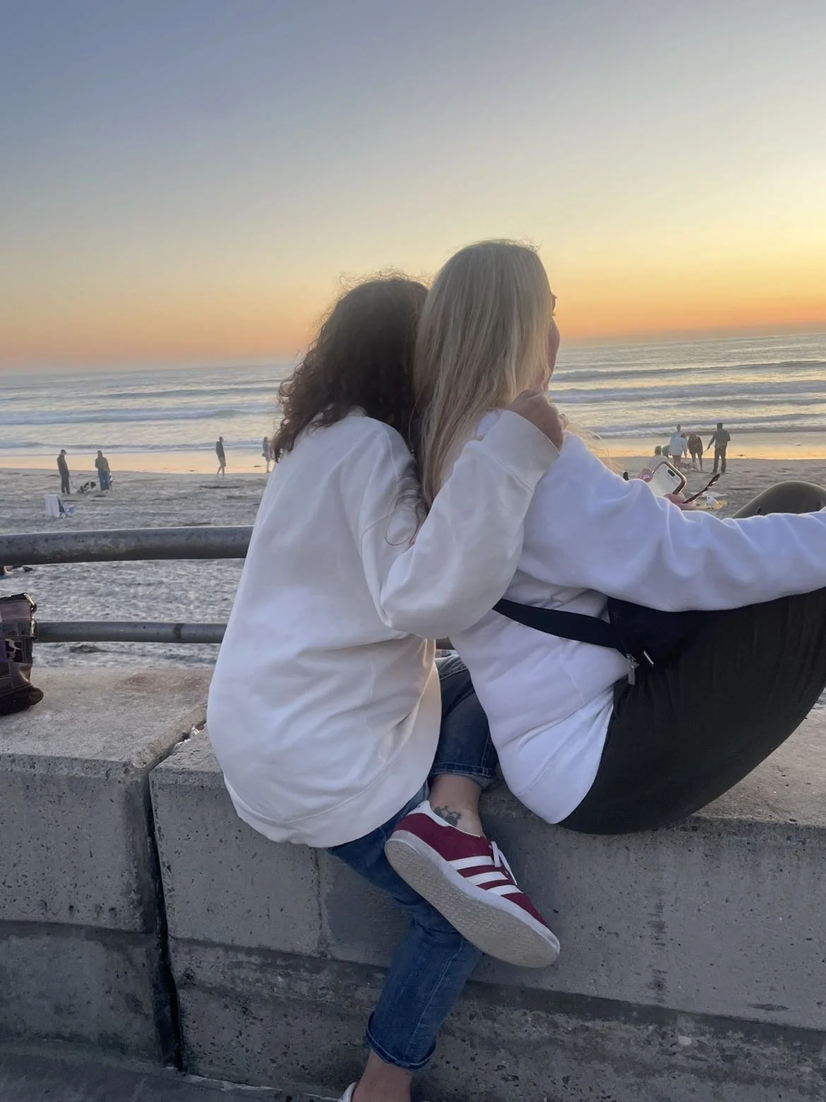 San Diego postpartum doulas providing emotional support for mothers