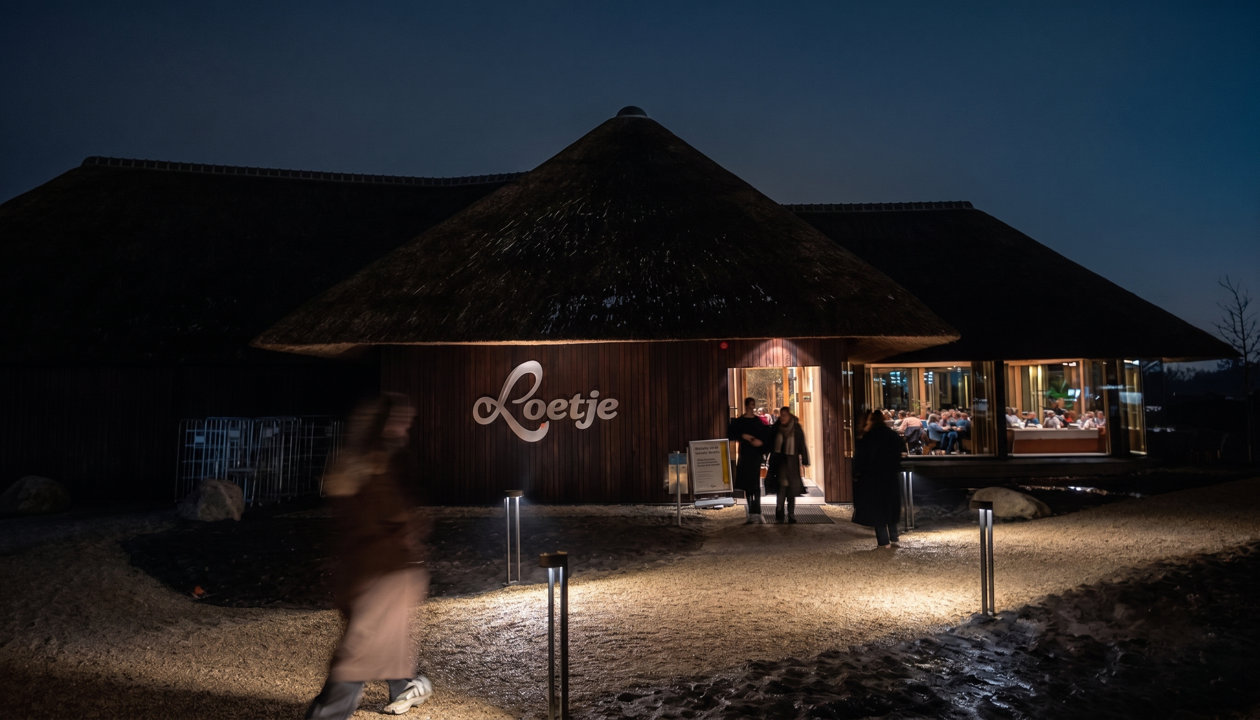 Loetje Exterior Evening.png