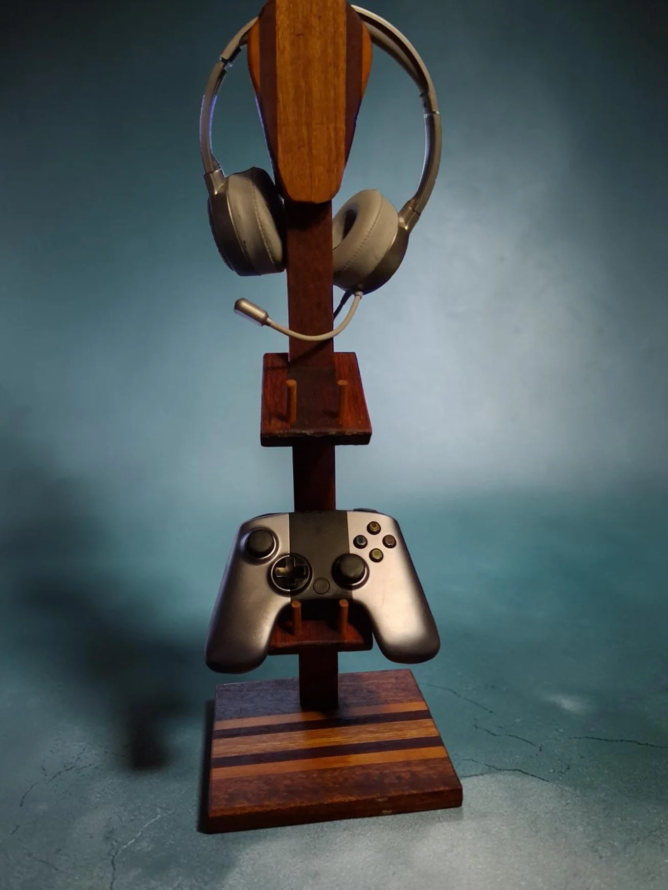 gamer station front-Photoroom.jpg
