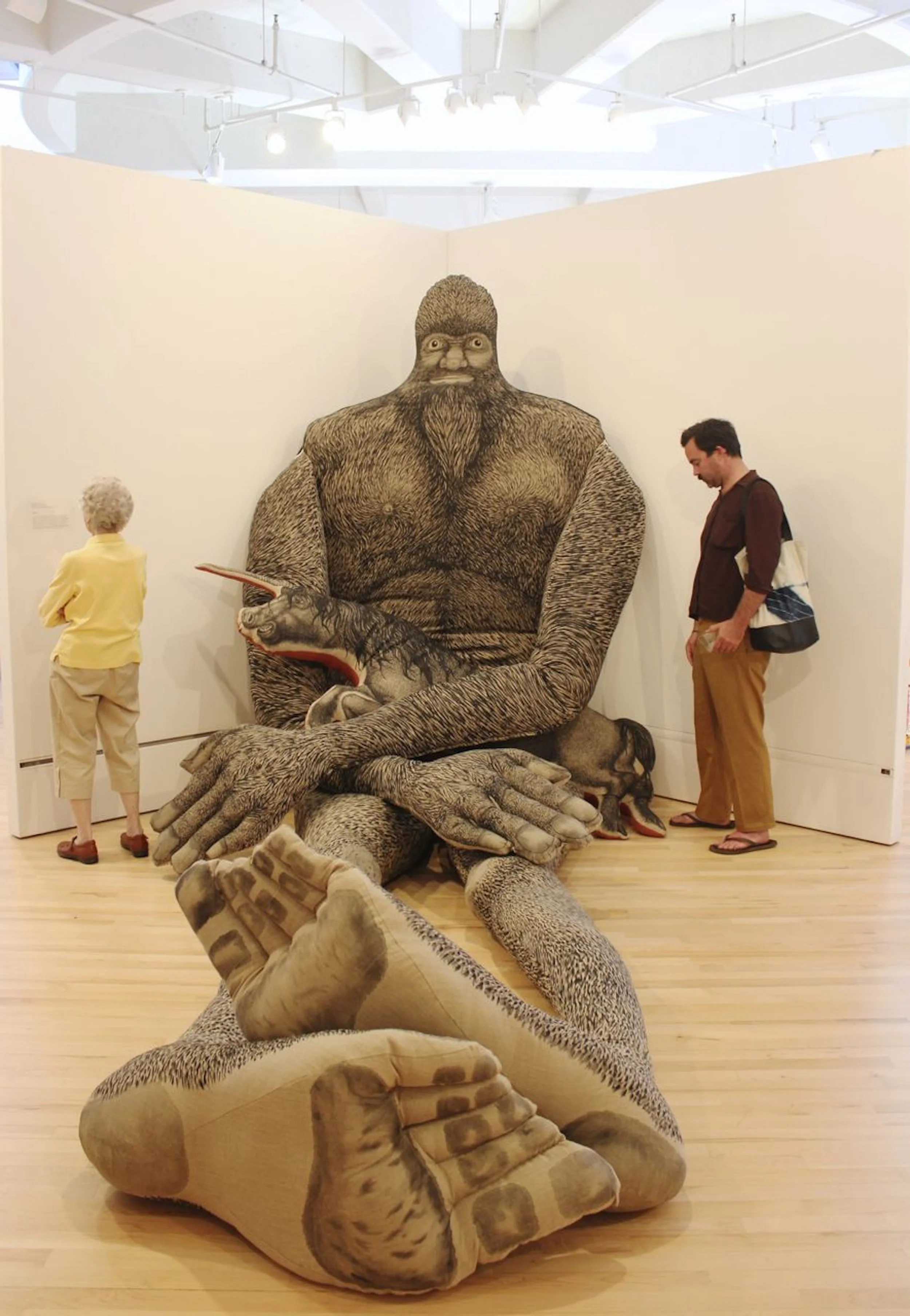 Bigfoot loves Minicorn,
20' H x 9' W x 45" D,
Linen, acrylic paint, wire, stuffing
2015
