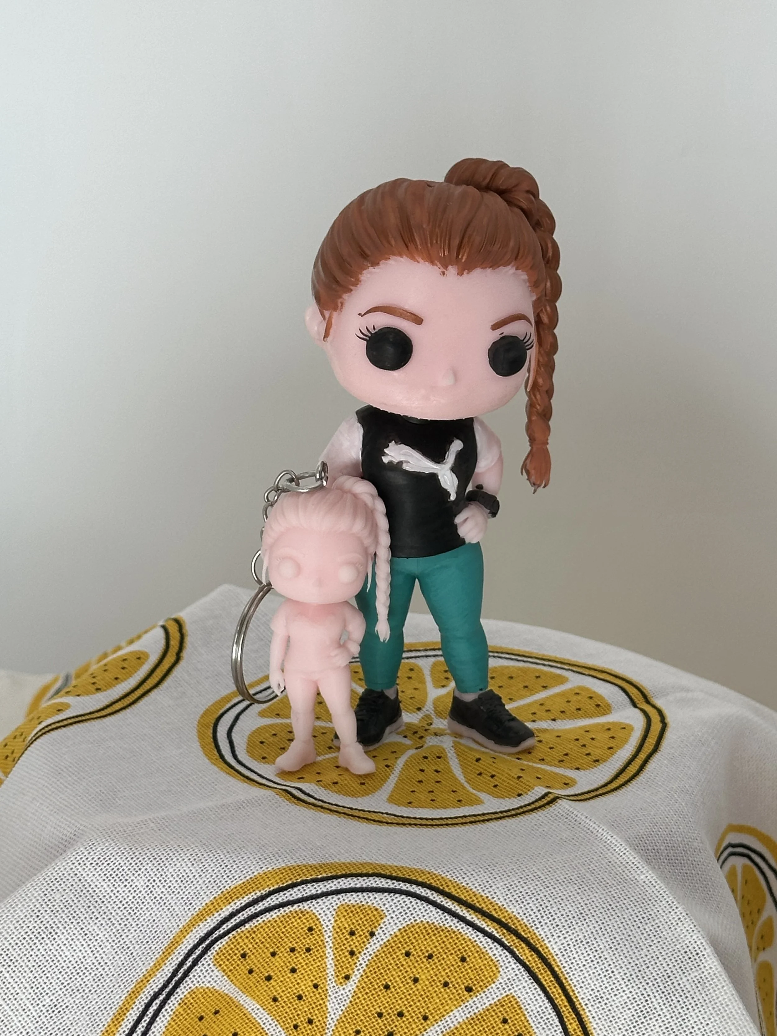 FUNKO MAMI Y LLAVERO.jpeg (copia)