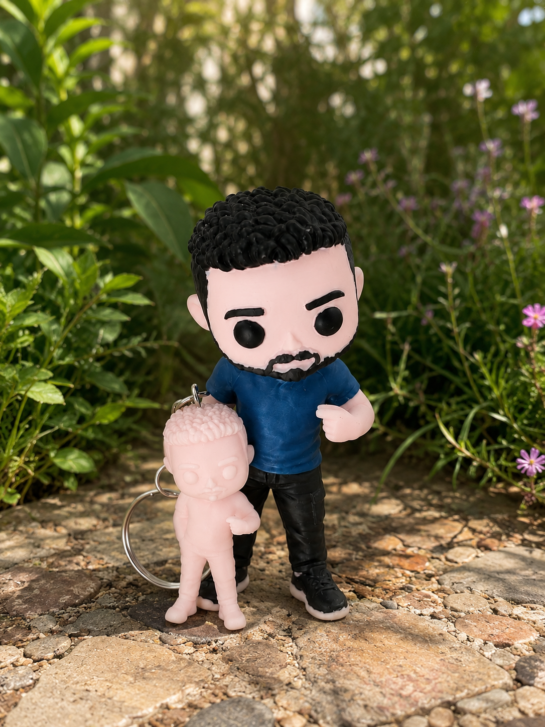 FUNKO Y LLAVERO HOMBRE PLANTAS.png (copia)
