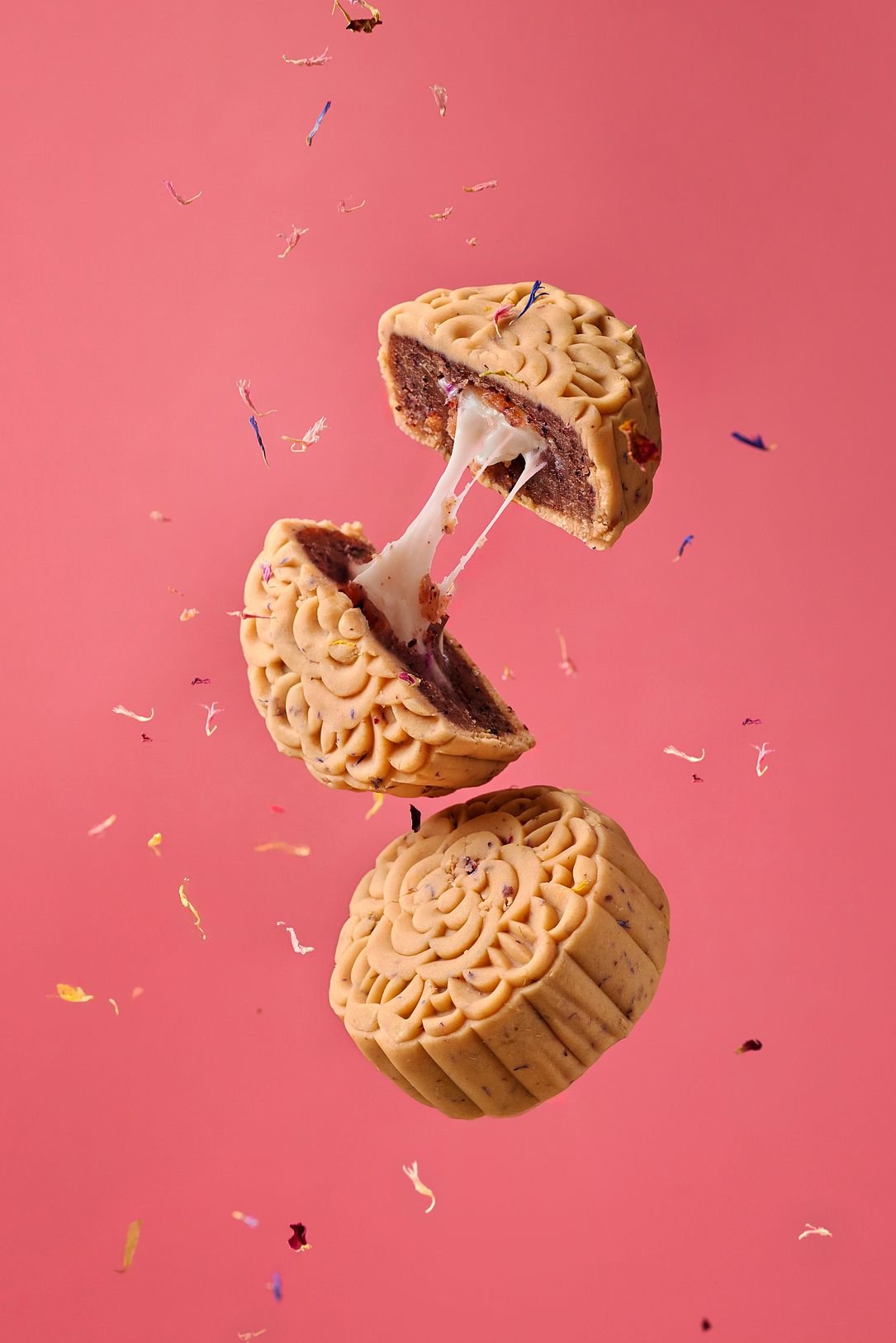 berry-blossom-mochi-mooncakes-product-photography-whittard-of-chelsea-x-la-levain-singapore