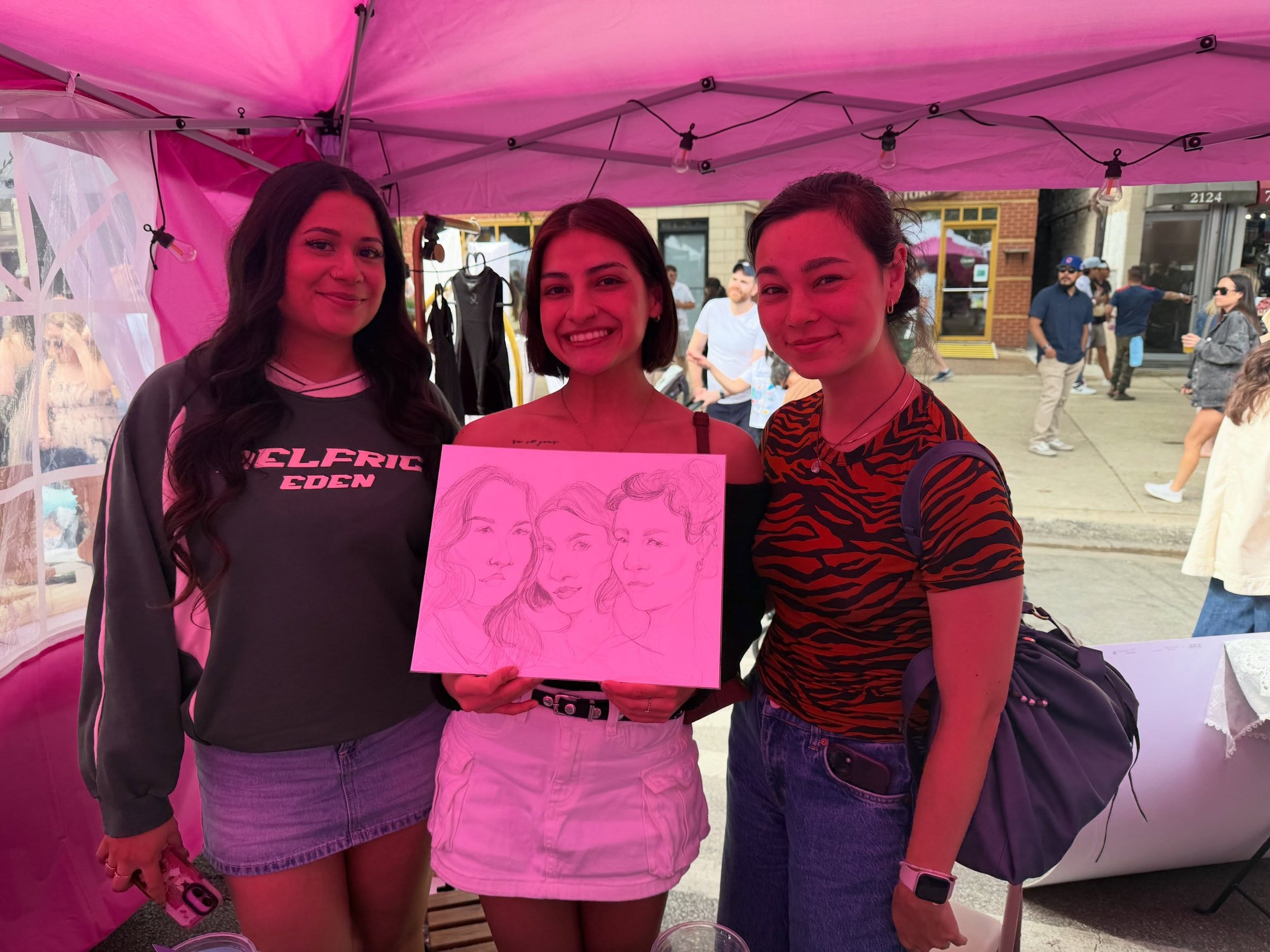 Thank you @dodivision, @westtownchicago, all of you who made my street fair special. I am so grateful that there is a place for my artwork, and that so many people are willing to have their likeness captured and see themselves. 

I learned so much fr