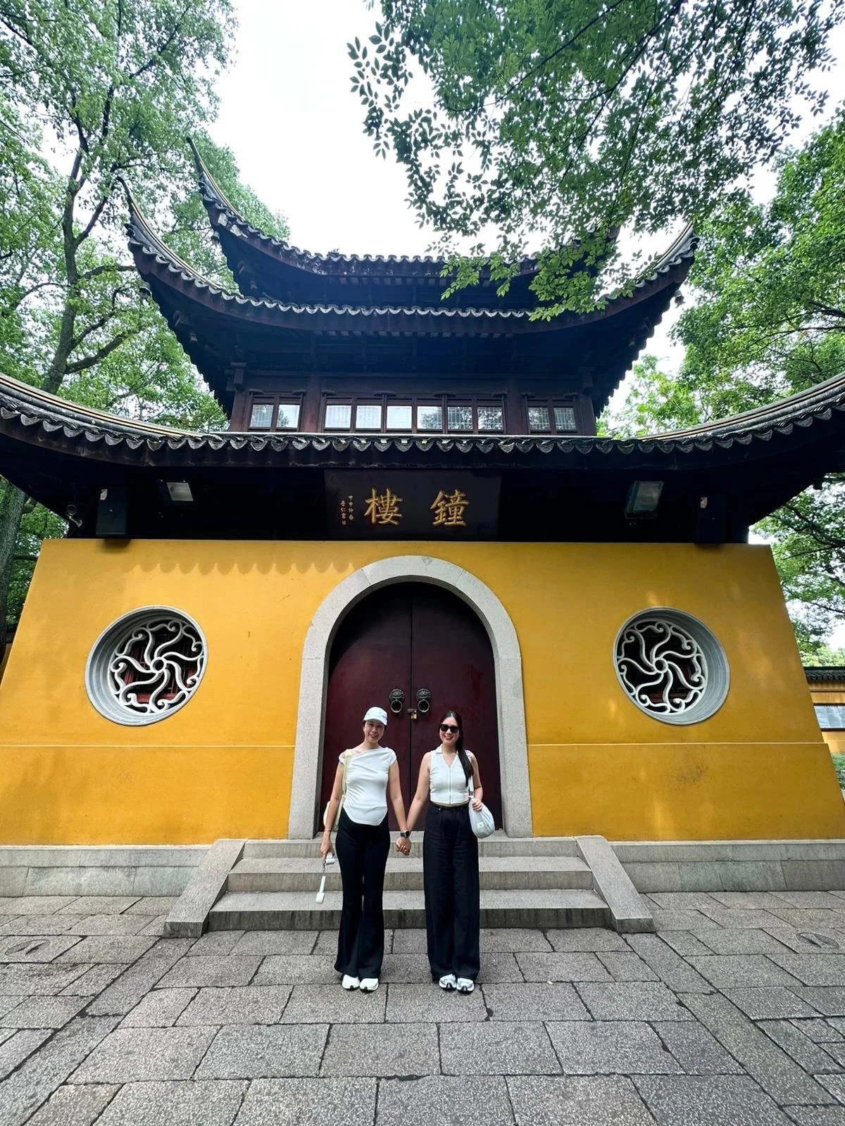 China dump📸
Hangzhou -> Suzhou -> Shanghai

Family trip before it becomes 7 🤣

Definitely more tiring than our usual trips, but my heart is full. Grateful for the precious time spent with my parents and my twinnie, making memories together be