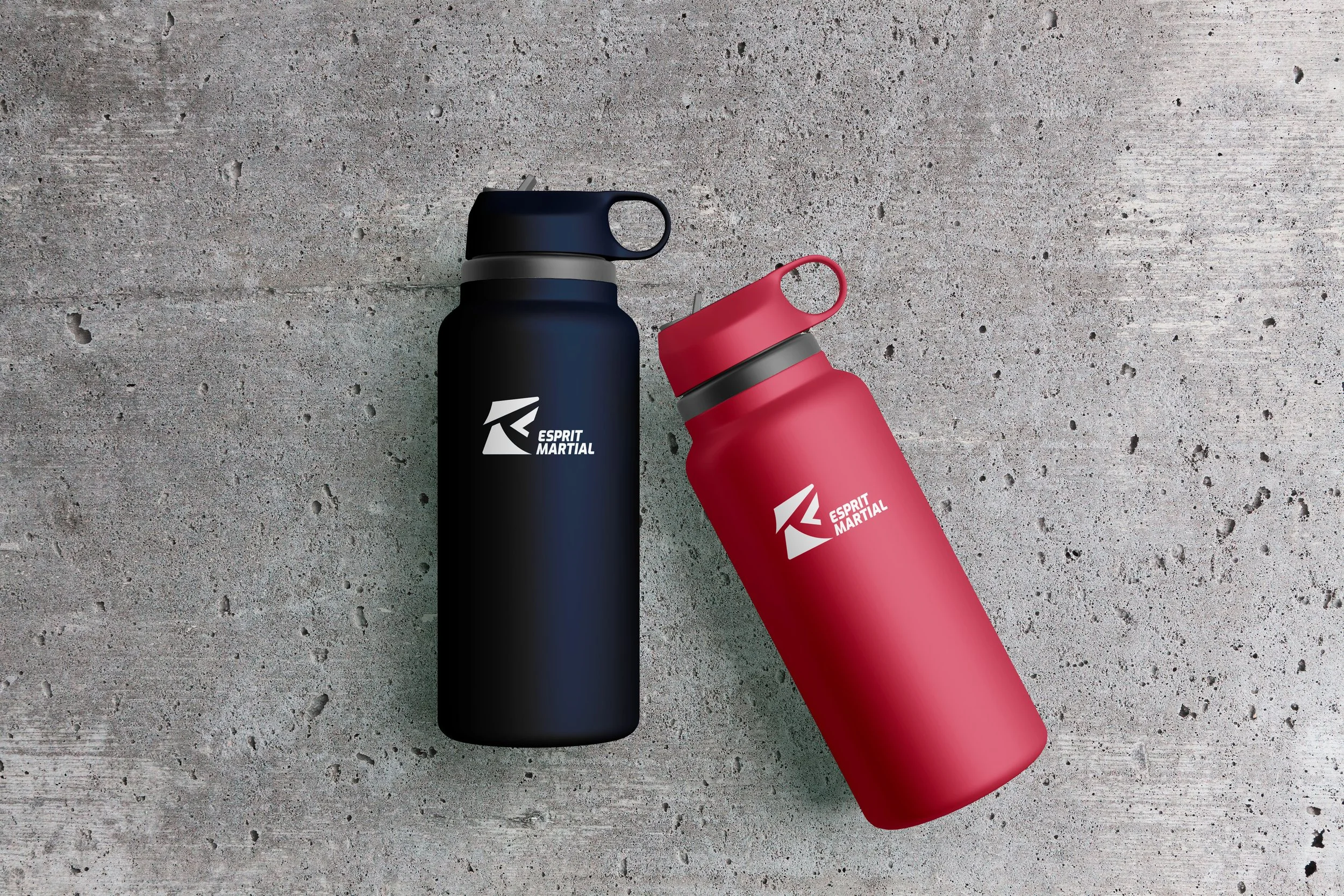 03_Sport Bottle Mockup.jpg