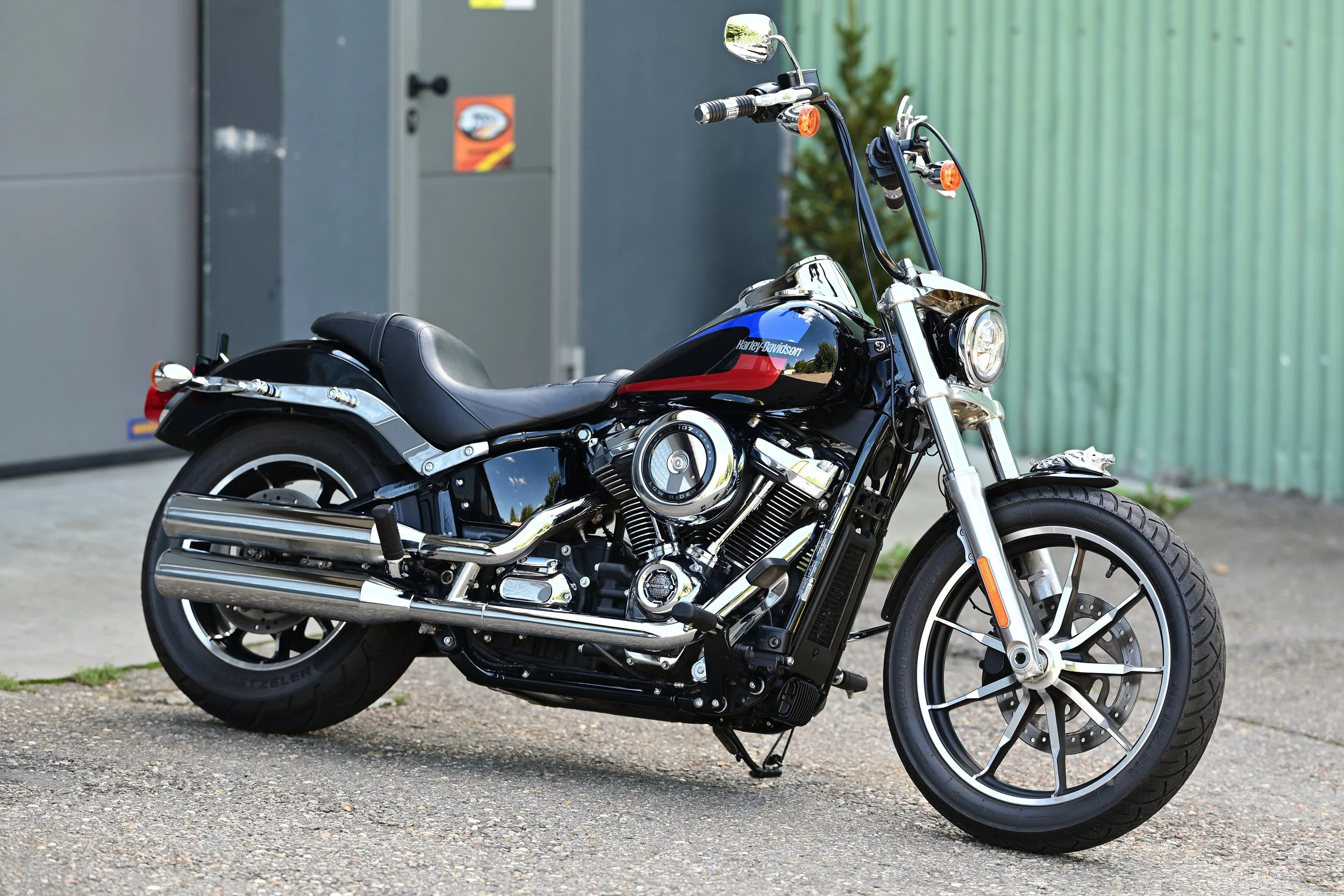 Softail Low Rider M8 Milwaukee Eight 107 2020 mit Ape Hanger Lenker. Sehr gepflegt und sauber zu verkaufen in Deutschland Neuenstadt am Kocher
