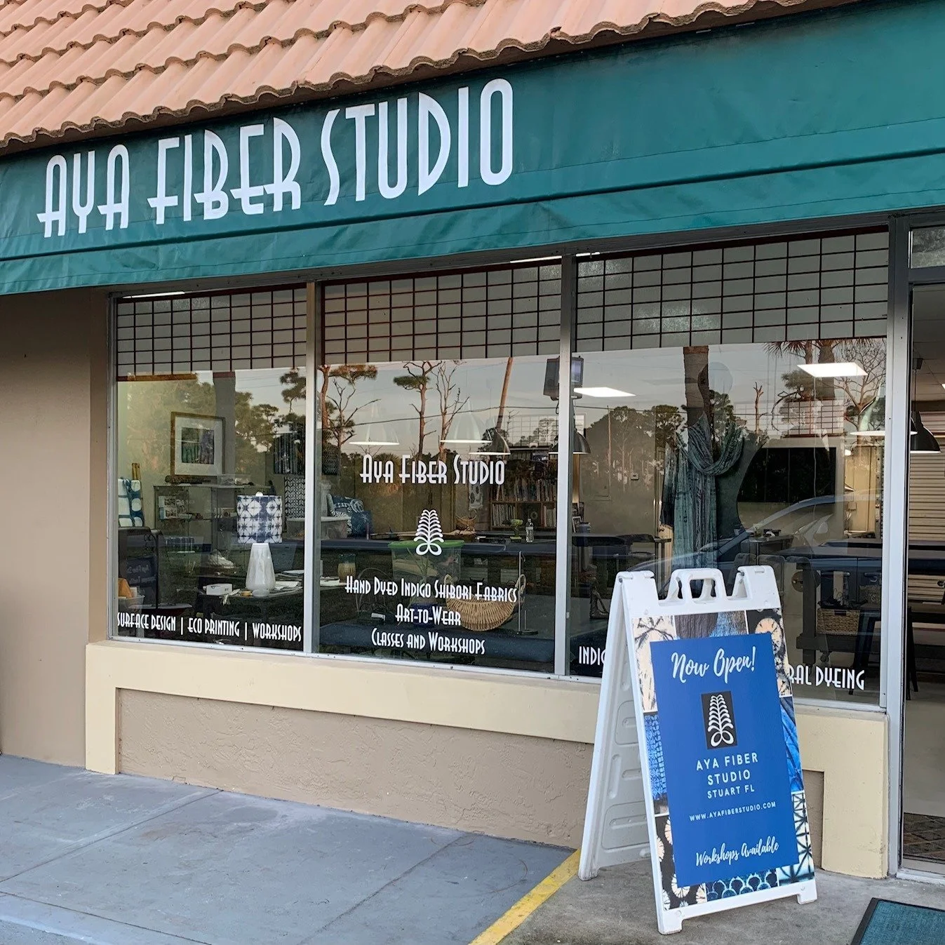 Many people are surprised to discover that students travel from across the country to attend workshops right here in Stuart, Florida.

Since 2013, Aya Fiber Studio has built a national following for immersive fiber art workshops, Japanese indigo dyei