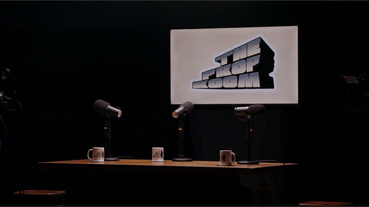 @uniofherts offered their amazing studios to film and record our podcast in. A fantastic opportunity for us, and for the students who have become part of our team!

Episode 1 drops June 1st. Be there!

#theproproompodcast
#uniofherts
#artdepartment
#