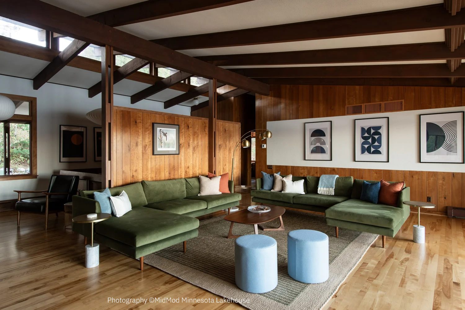 20251026-LODGING-MidMod+Minnesota+Lakehouse-13.png