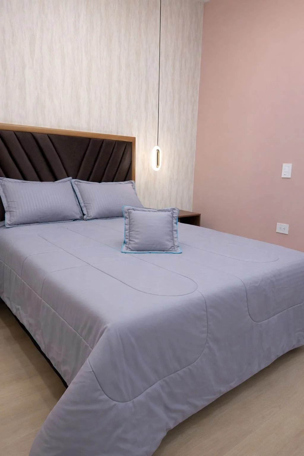 Edredón King Unicolor 6 Piezas - Gris Claro