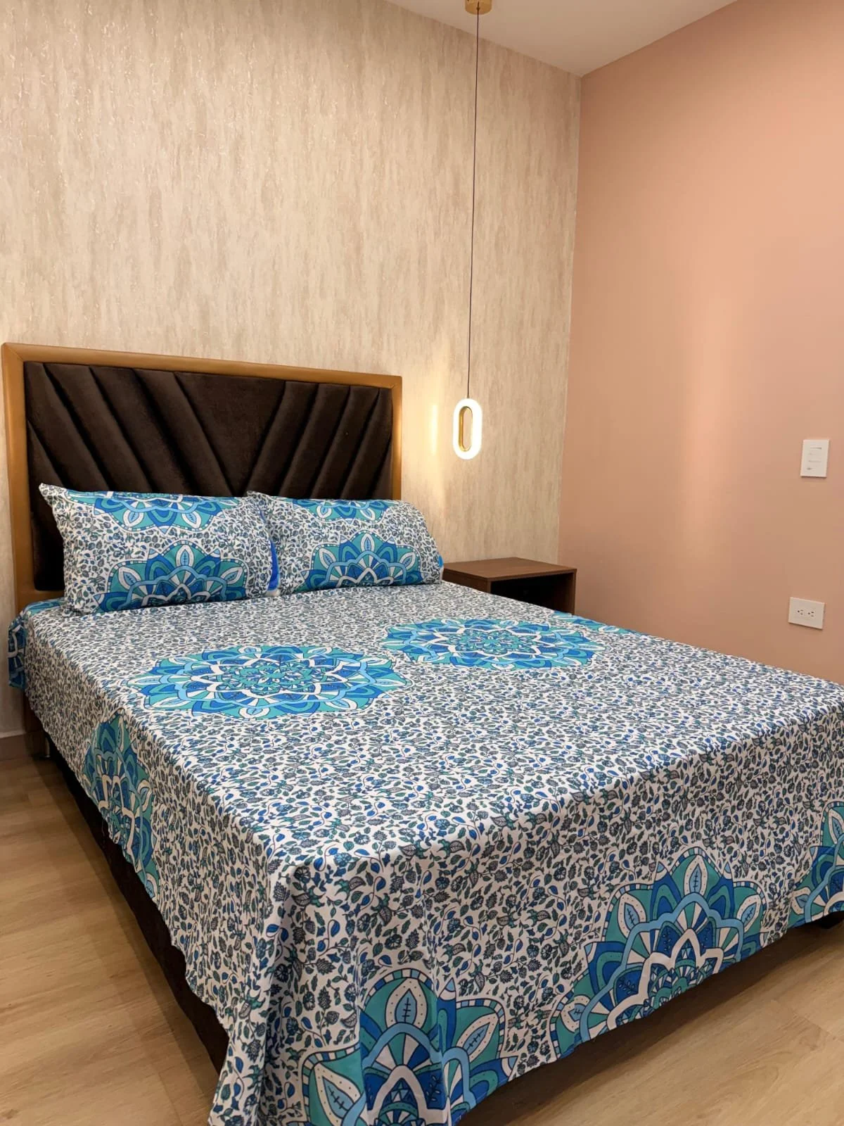 Juego de Sábanas Estampadas – Mosaico Azul Abstracto (1.20)