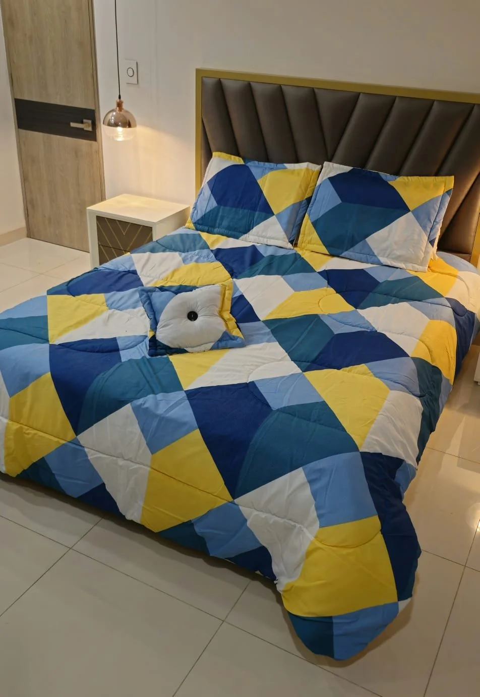 Edredón King Estampado 6 Piezas - Triángulos Azul Amarillo