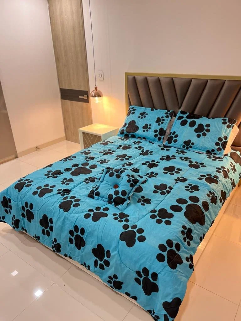 Edredón King Estampado 6 Piezas - Huellas Azul