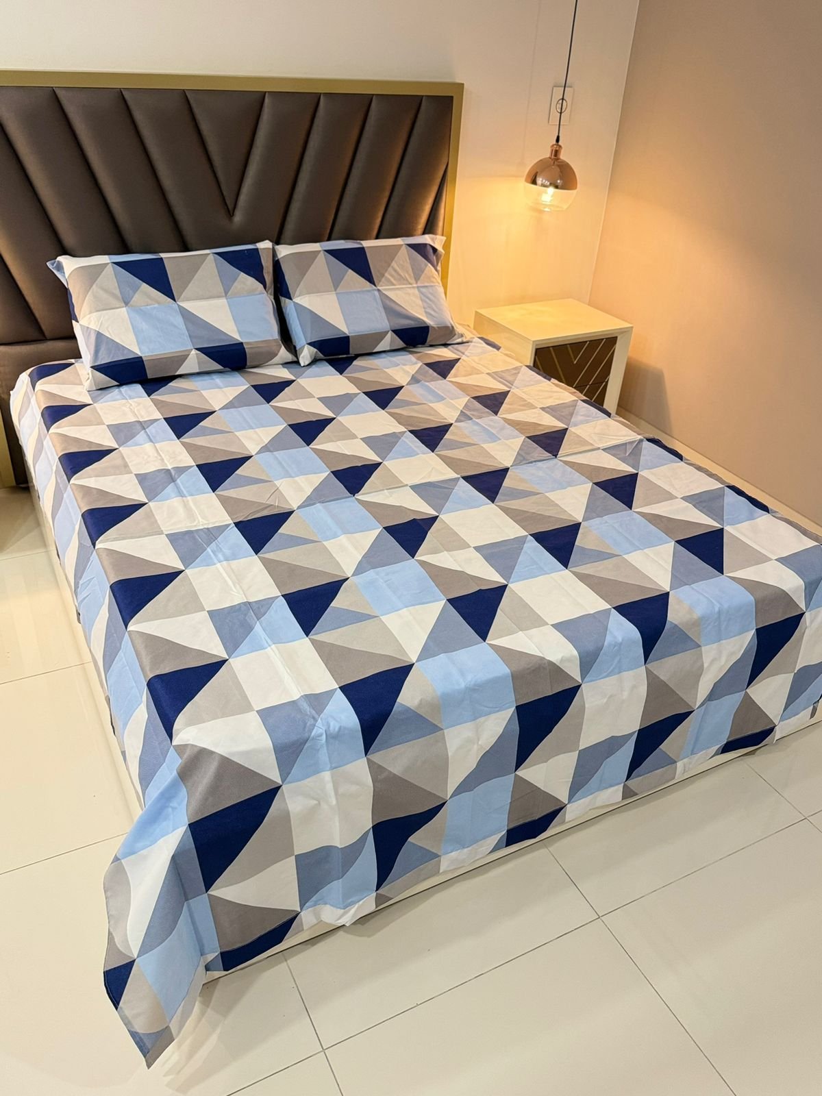 Juego de Sábanas Estampadas – Arte Geométrico Soft (1.20)