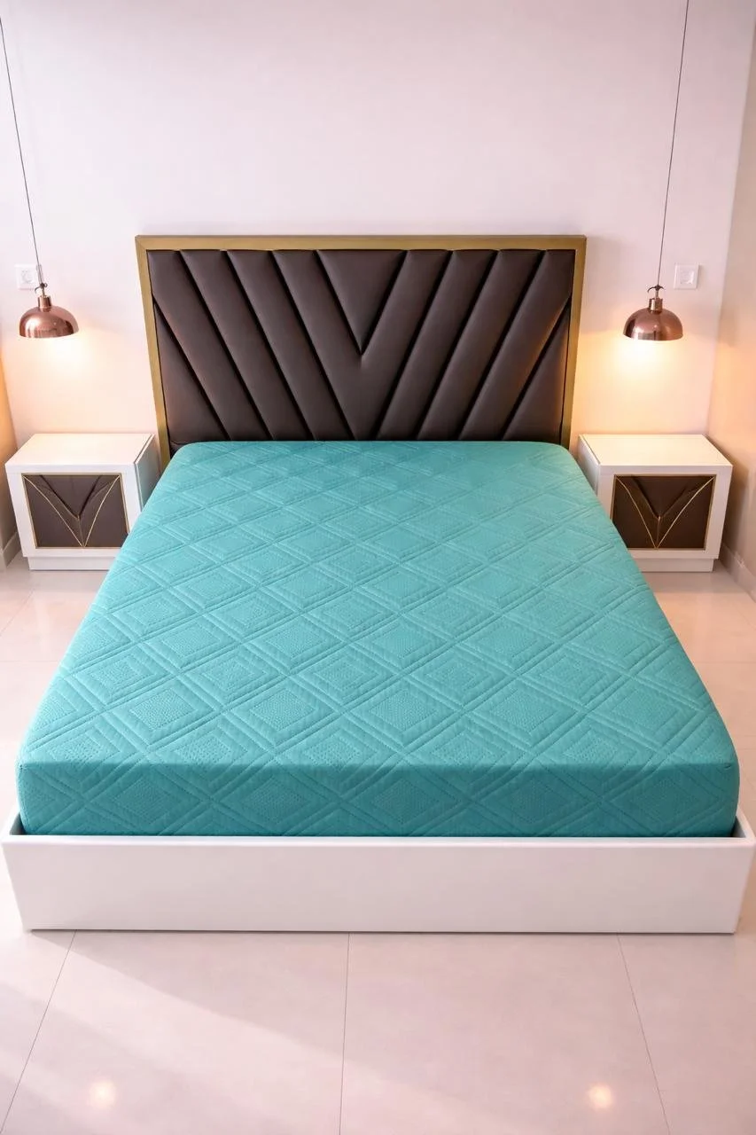 Protector de Colchón Antifluido Matrimonial – Verde Agua Acolchado Ajustable