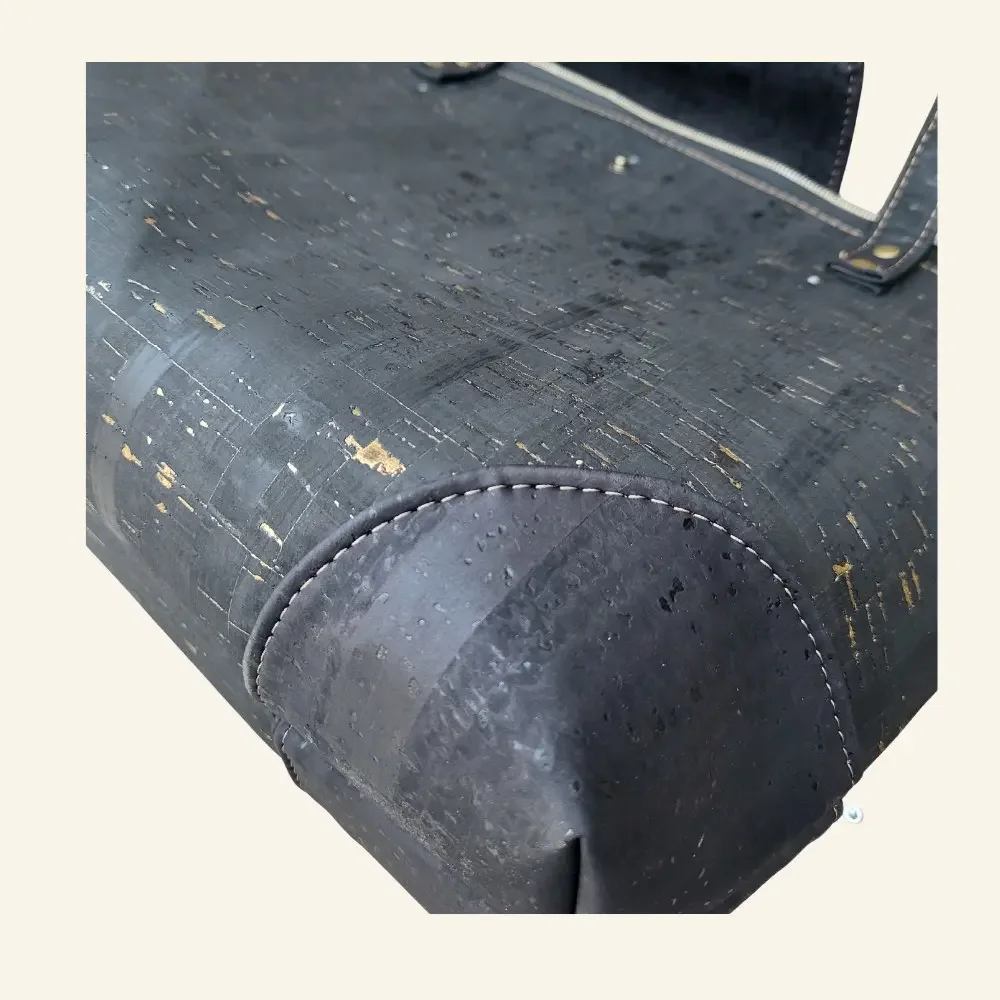 Handgemaakte shopper tas zwart met rits onderkant.webp