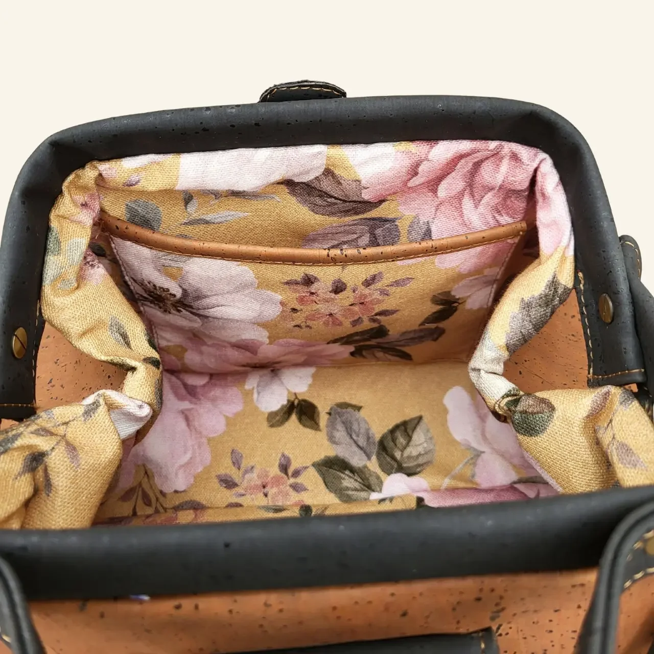 dokterstas terracotta binnenkant.webp