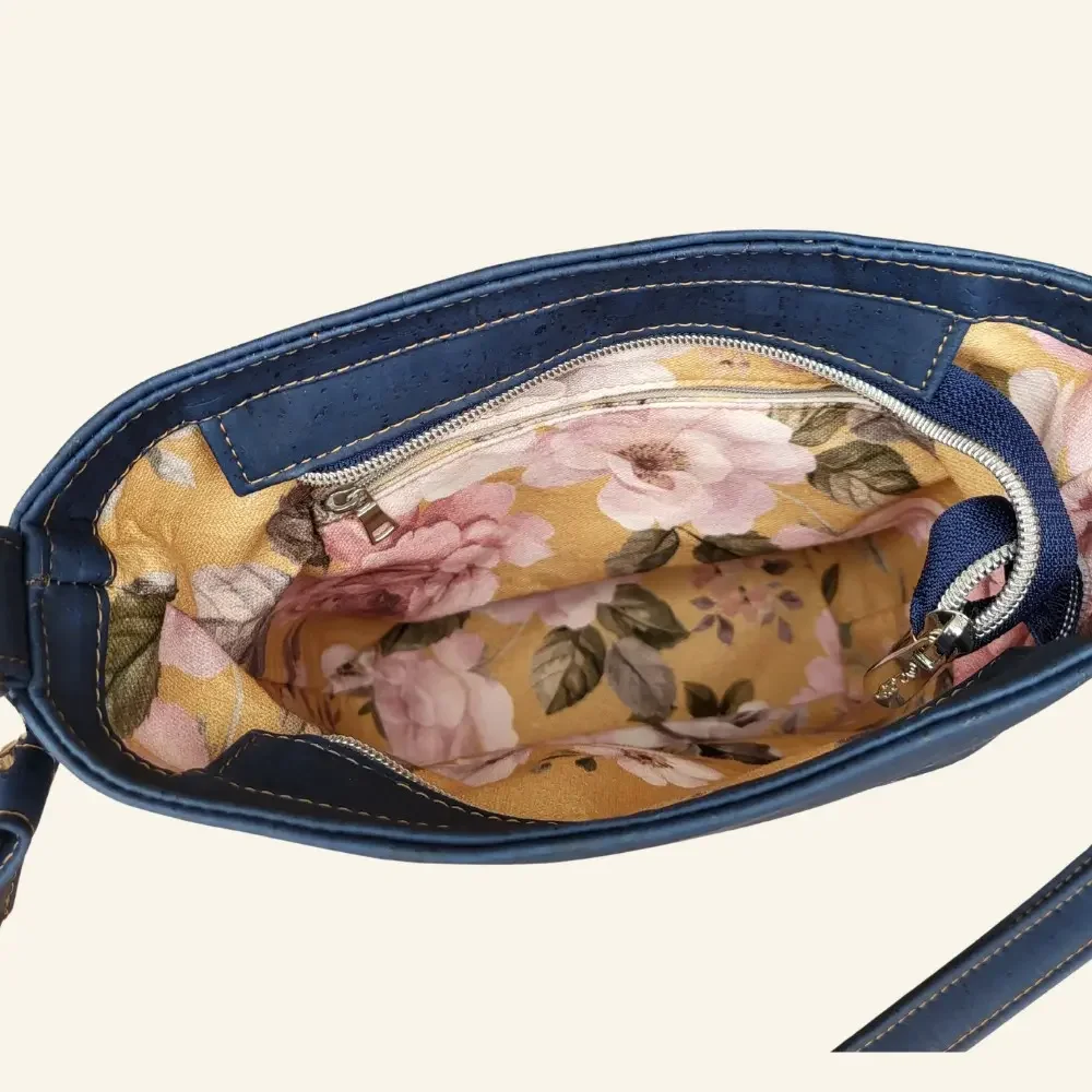 Kleurrijke cross body tas binnenkant.webp