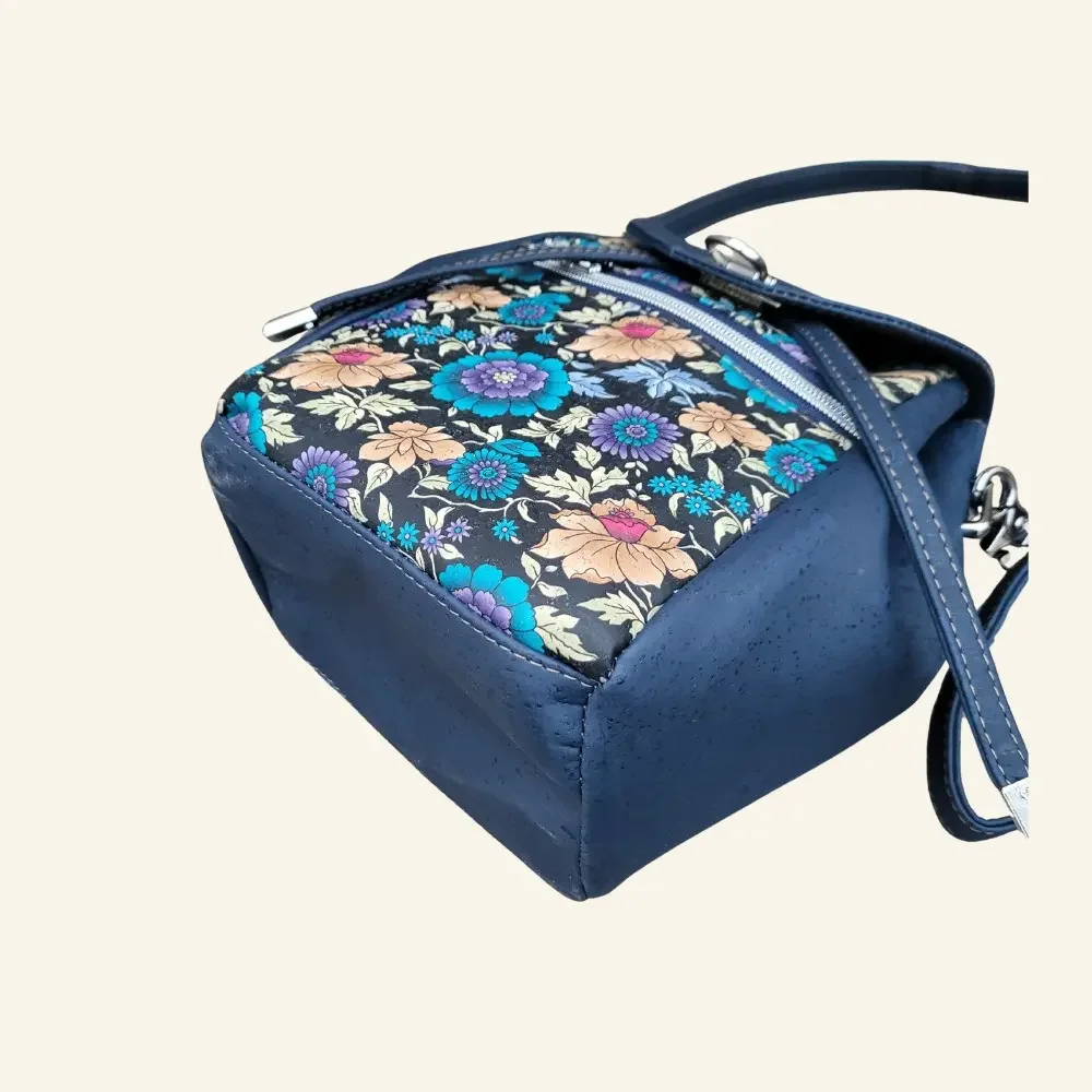 buideltasje blauw kurk onderkant.webp