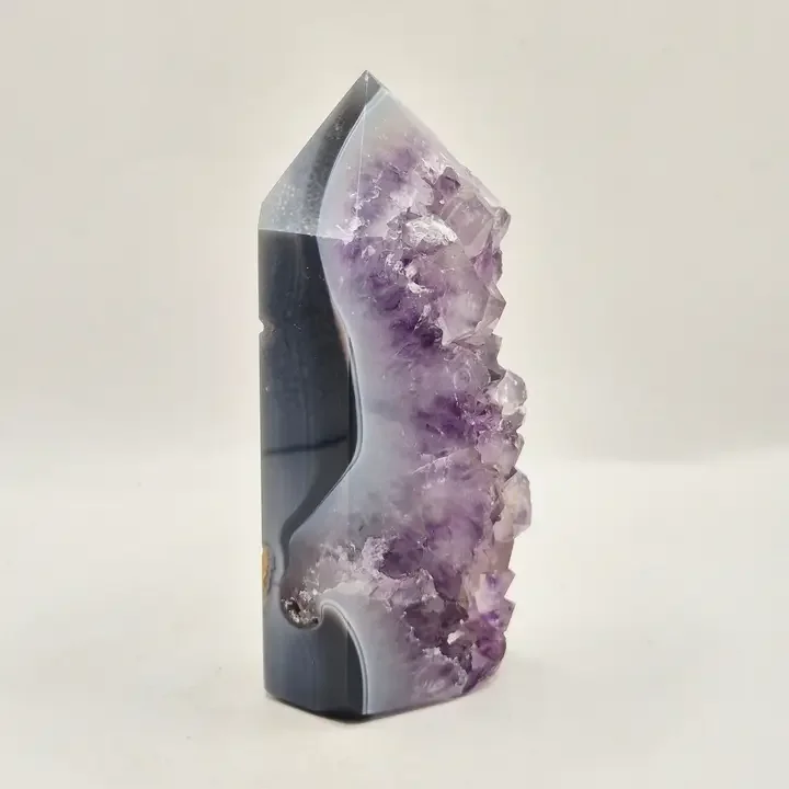Amethyst Agate Point Uruguay 243g – High-Quality Druzy Gemstone with Natural Agate Bands