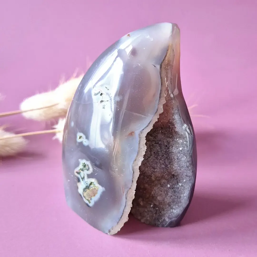 Druzy Gray Agate Teardrop / Flame Standing Gemstone Crystal