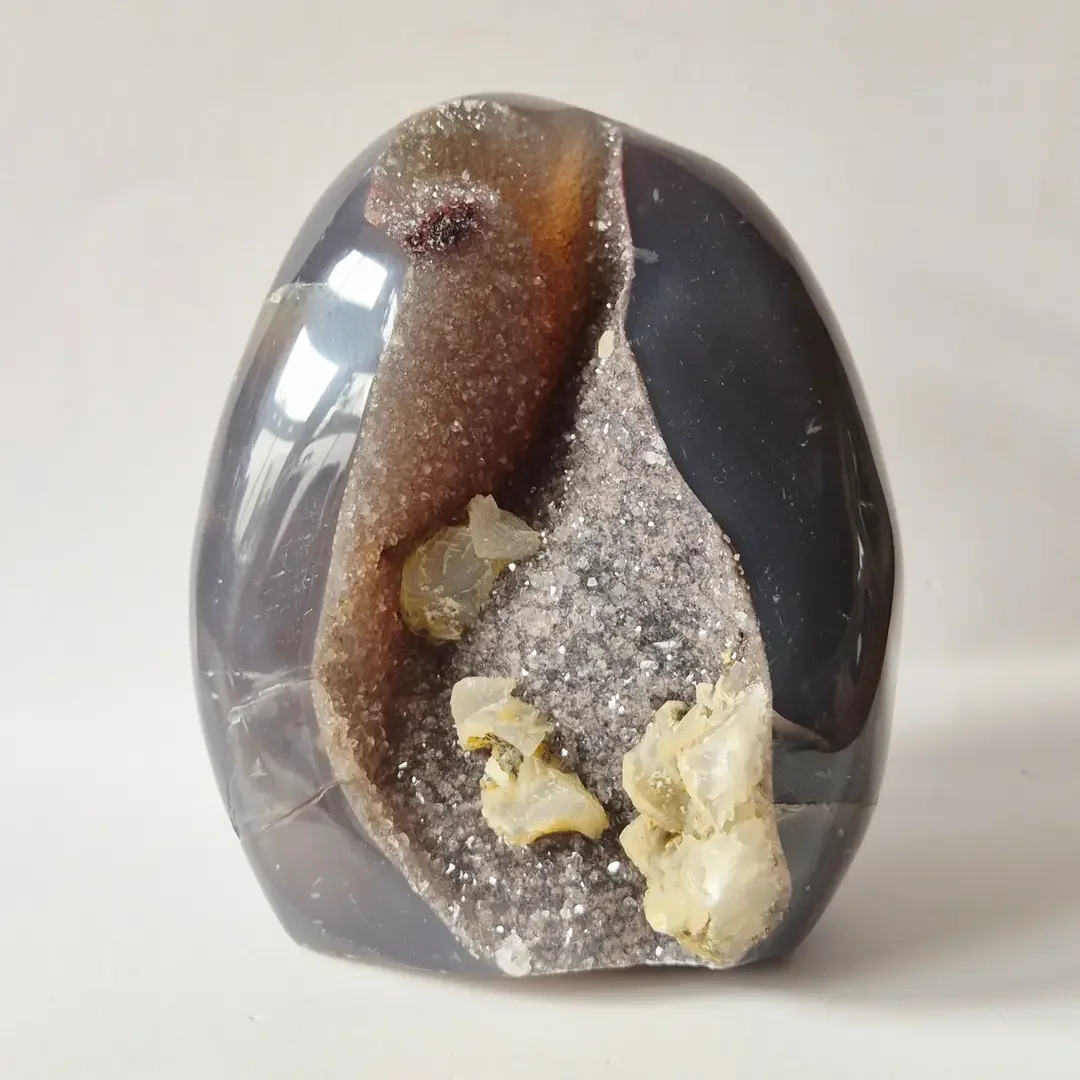 Druzy Agate from Uruguay including Calcite formation –