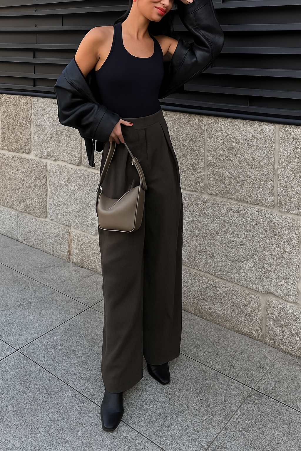 Chic Wide Leg Pleated Pants for Women with Pockets Office or Casual Spring Summer Fashion