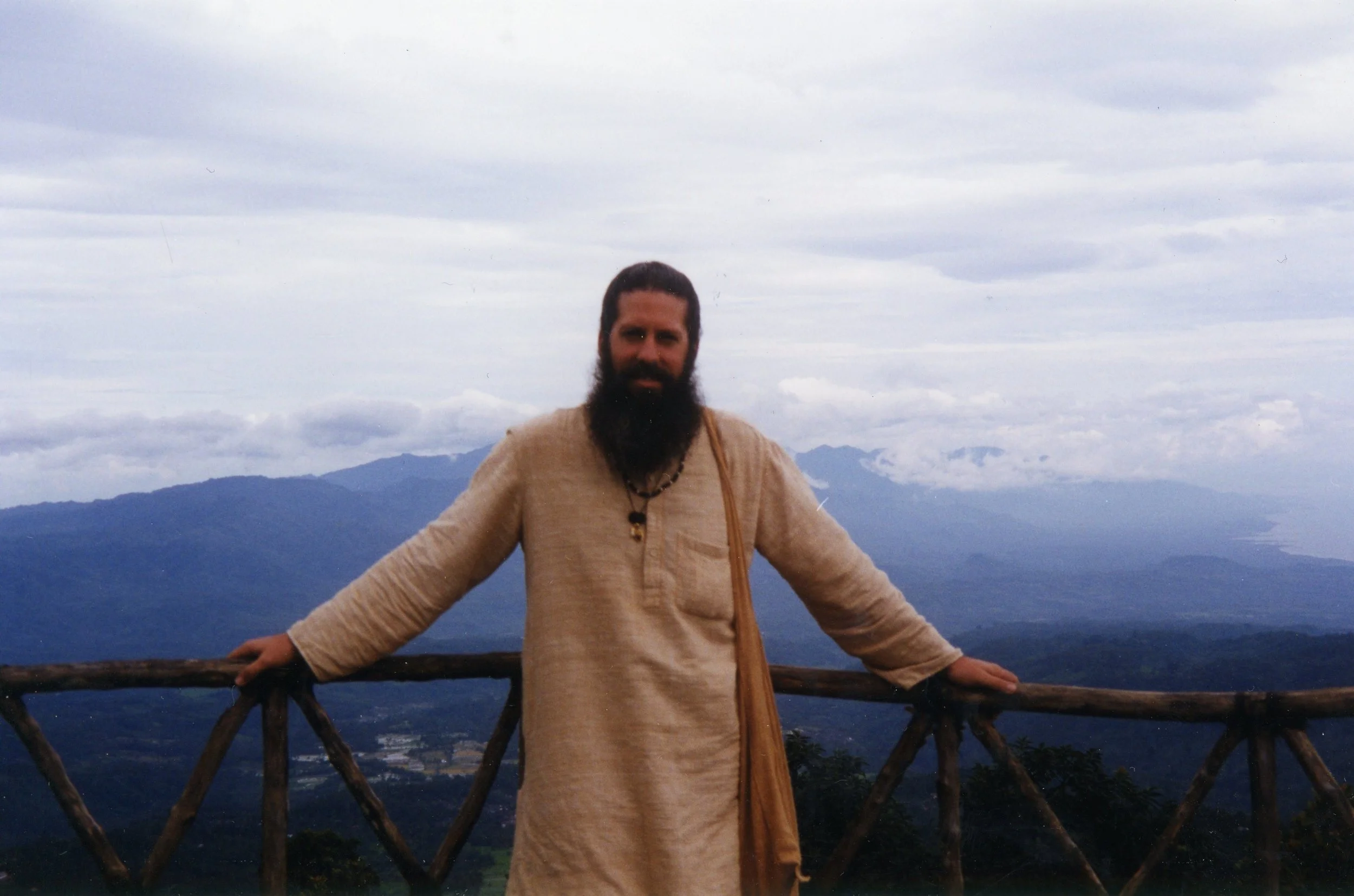 Bhagavan in the clouds on pilgrimige