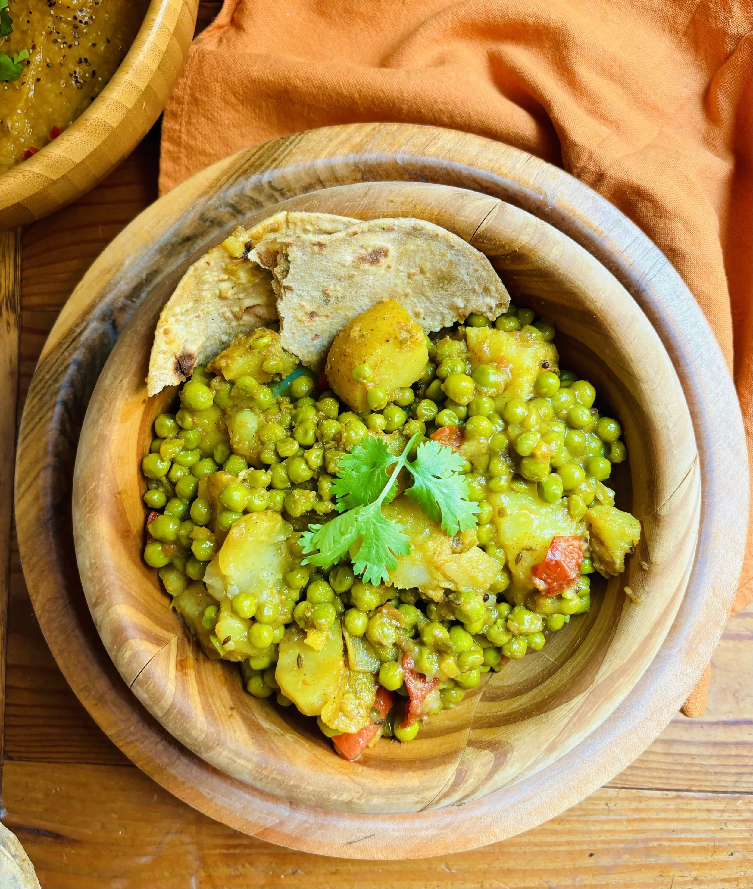 aloo mutter.jpg