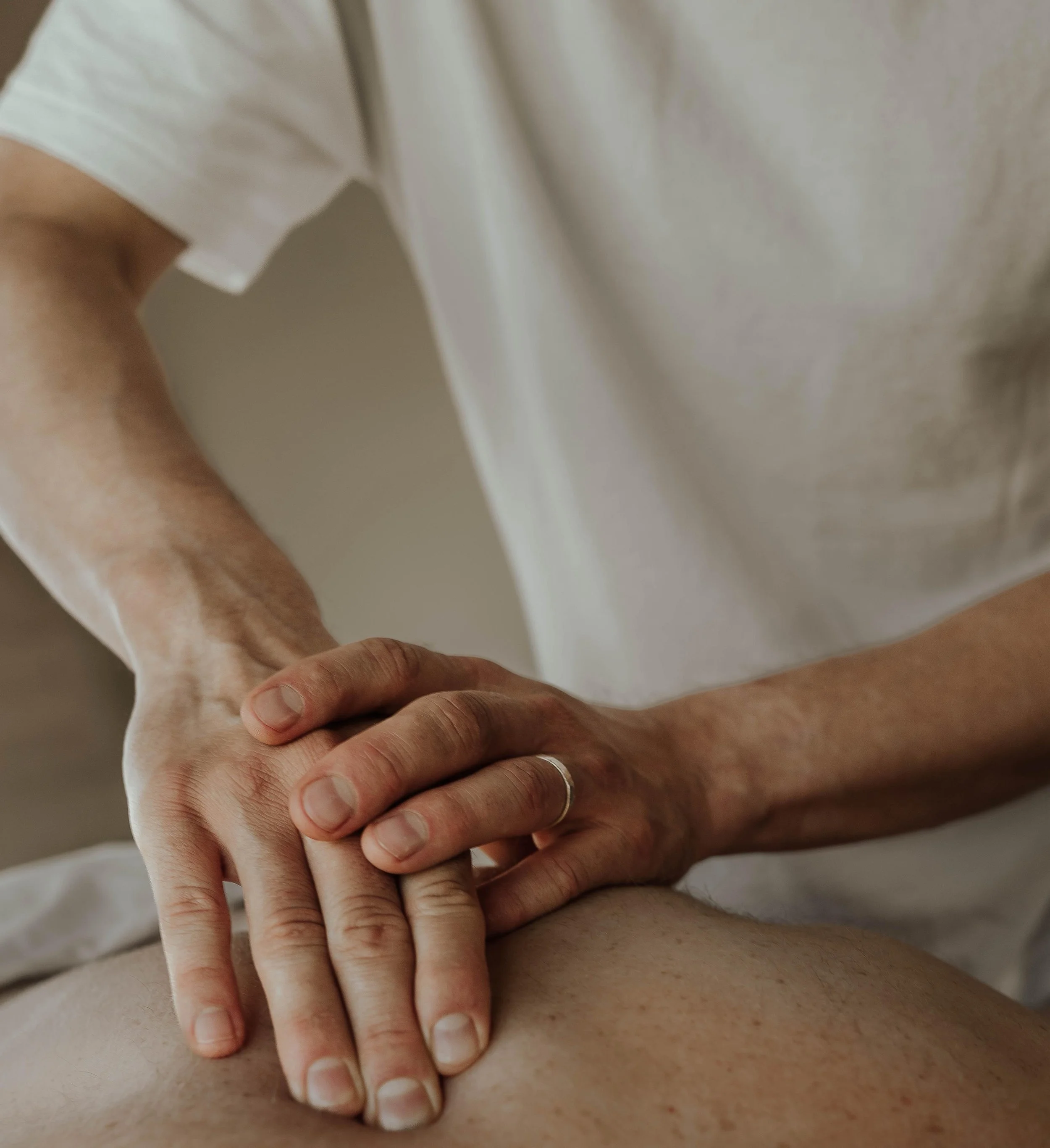 Achtsame Körperarbeit nach TouchLife® Methode in St. Pölten