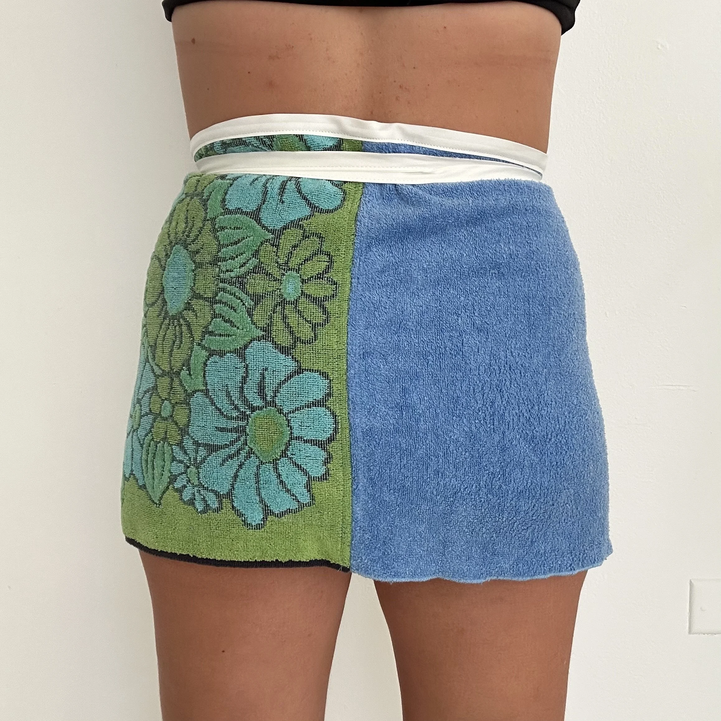 2colors_back.jpg