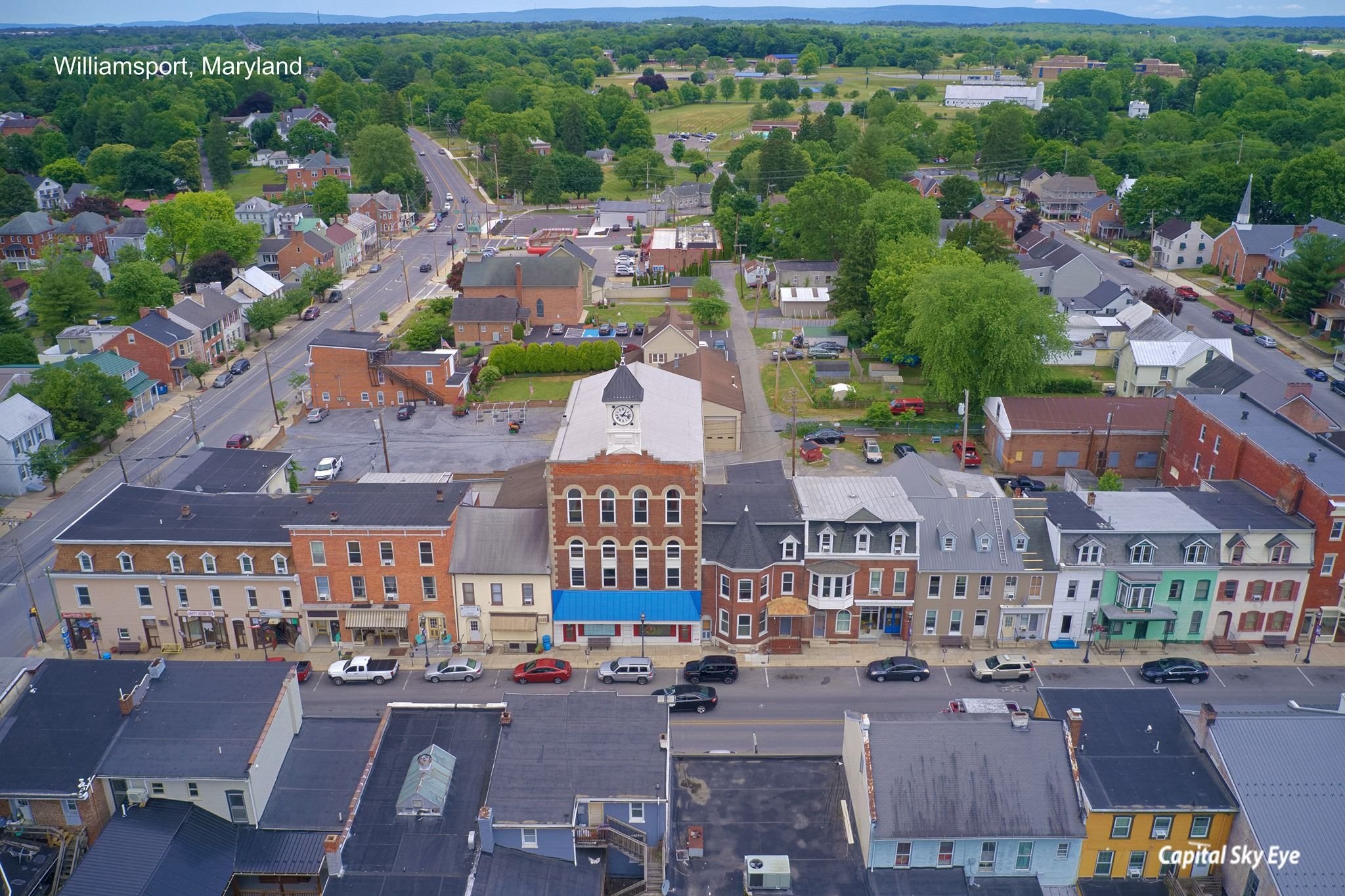 Arial picture of clusters of shops and homes in a rowhome style in Williamsport, Maryland