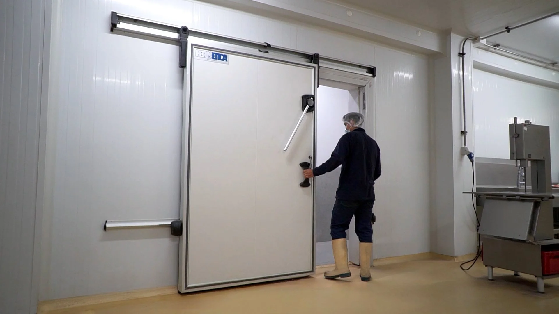 FABRICACIÓN DE PUERTAS HERMÉTICAS