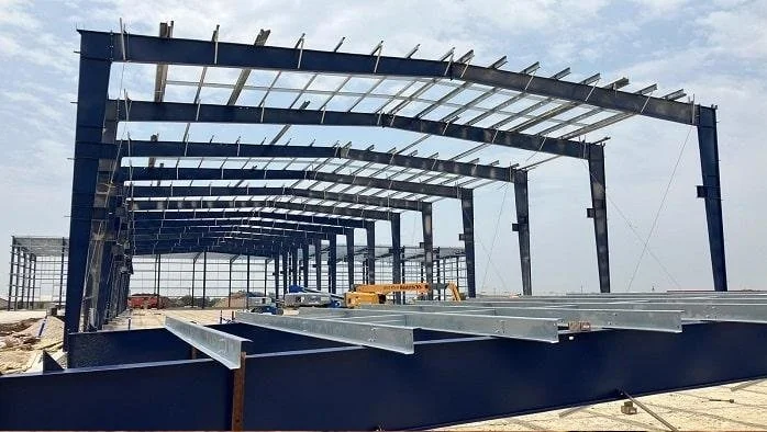 CONSTRUCCIÓN DE ESTRUCTURA METÁLICA