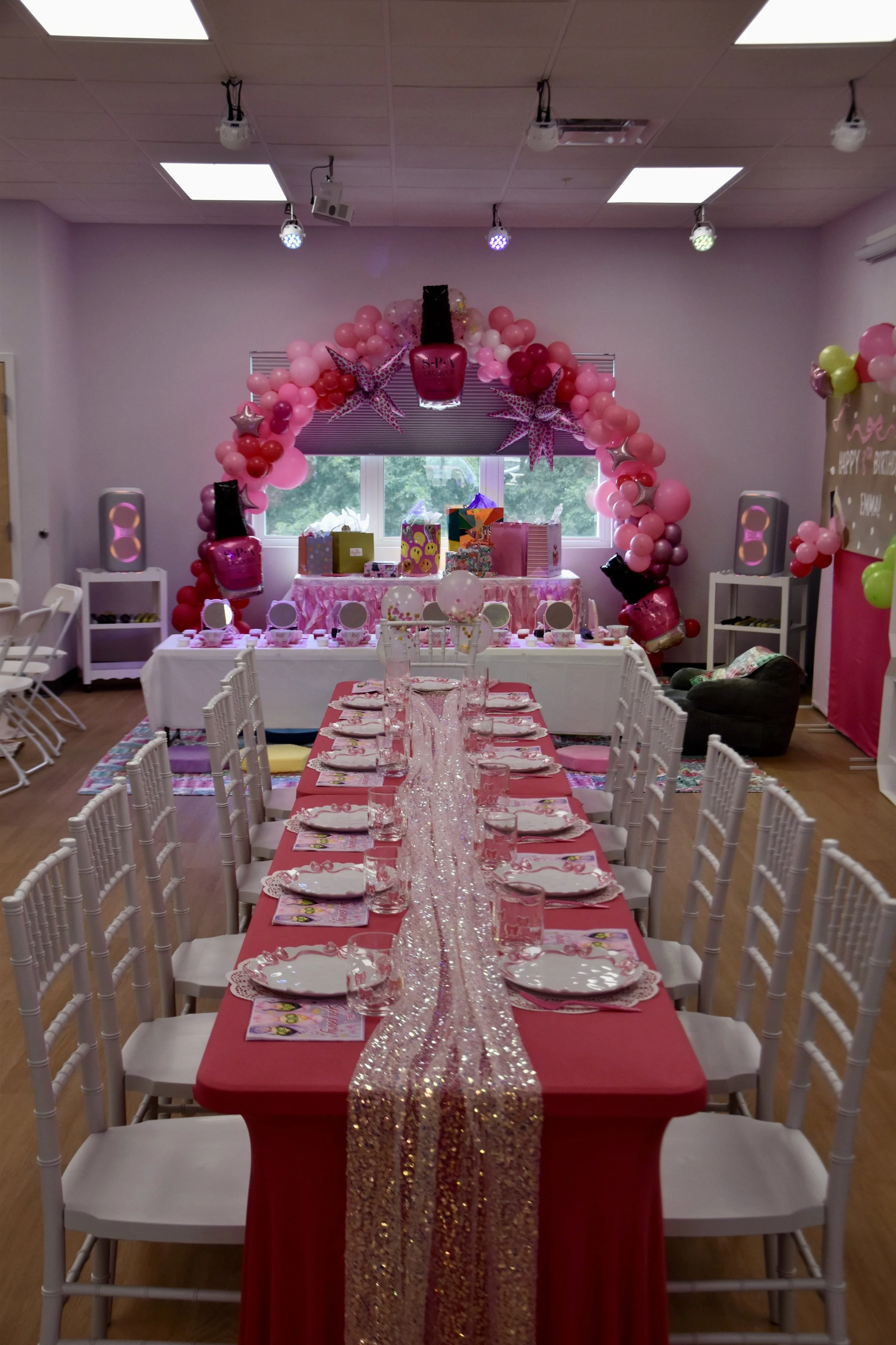 Main table.jpg