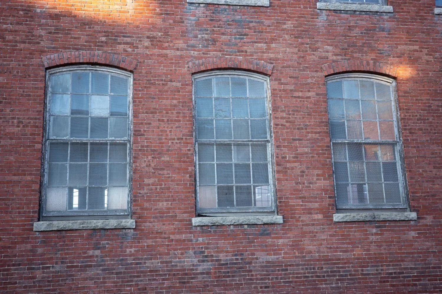 Windows_R0000860_sm.jpg