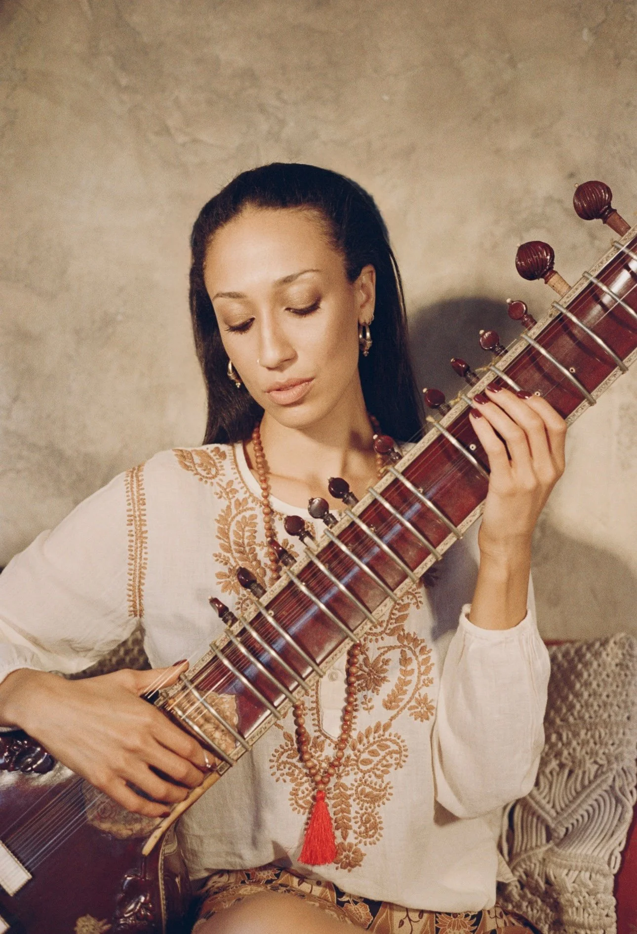 Los Angeles Sound Bath Sound Healer Sitar Player