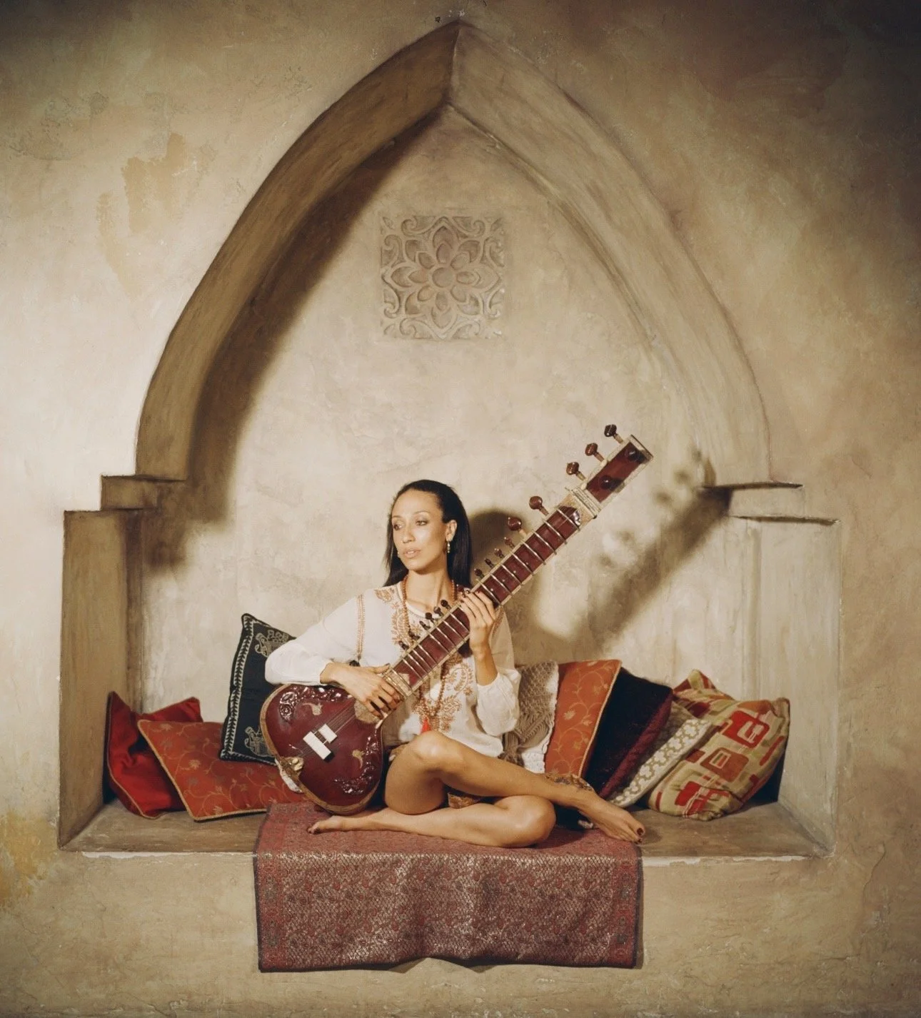 Los Angeles Sound Bath Sound Healer Sitar Player
