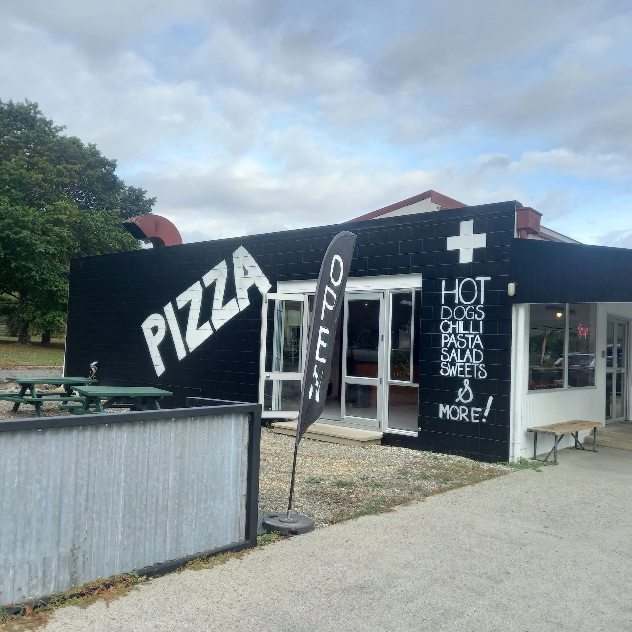 pizza shop in tapawera takeaways