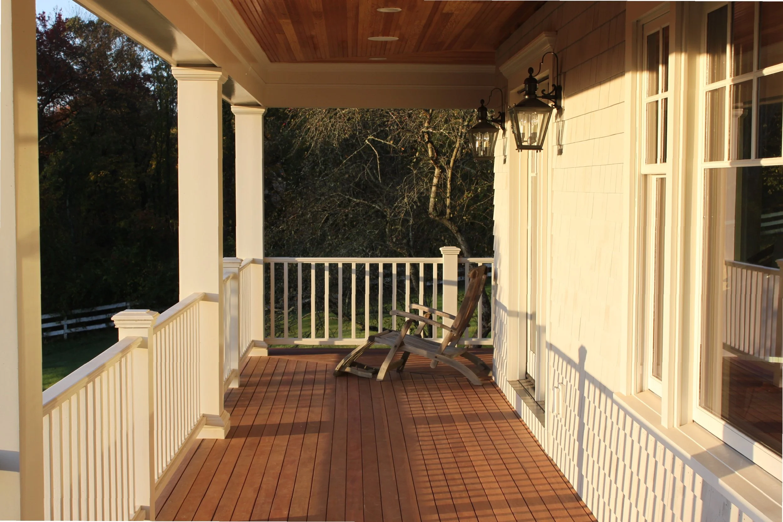 IMG_2573_porch2.JPG