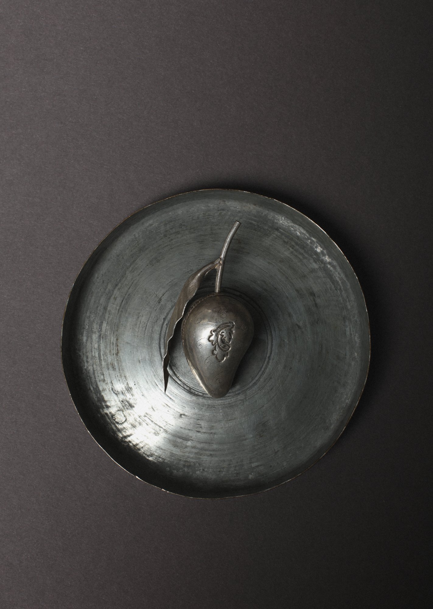 An Ornate 20th-Century Silver Mango Box