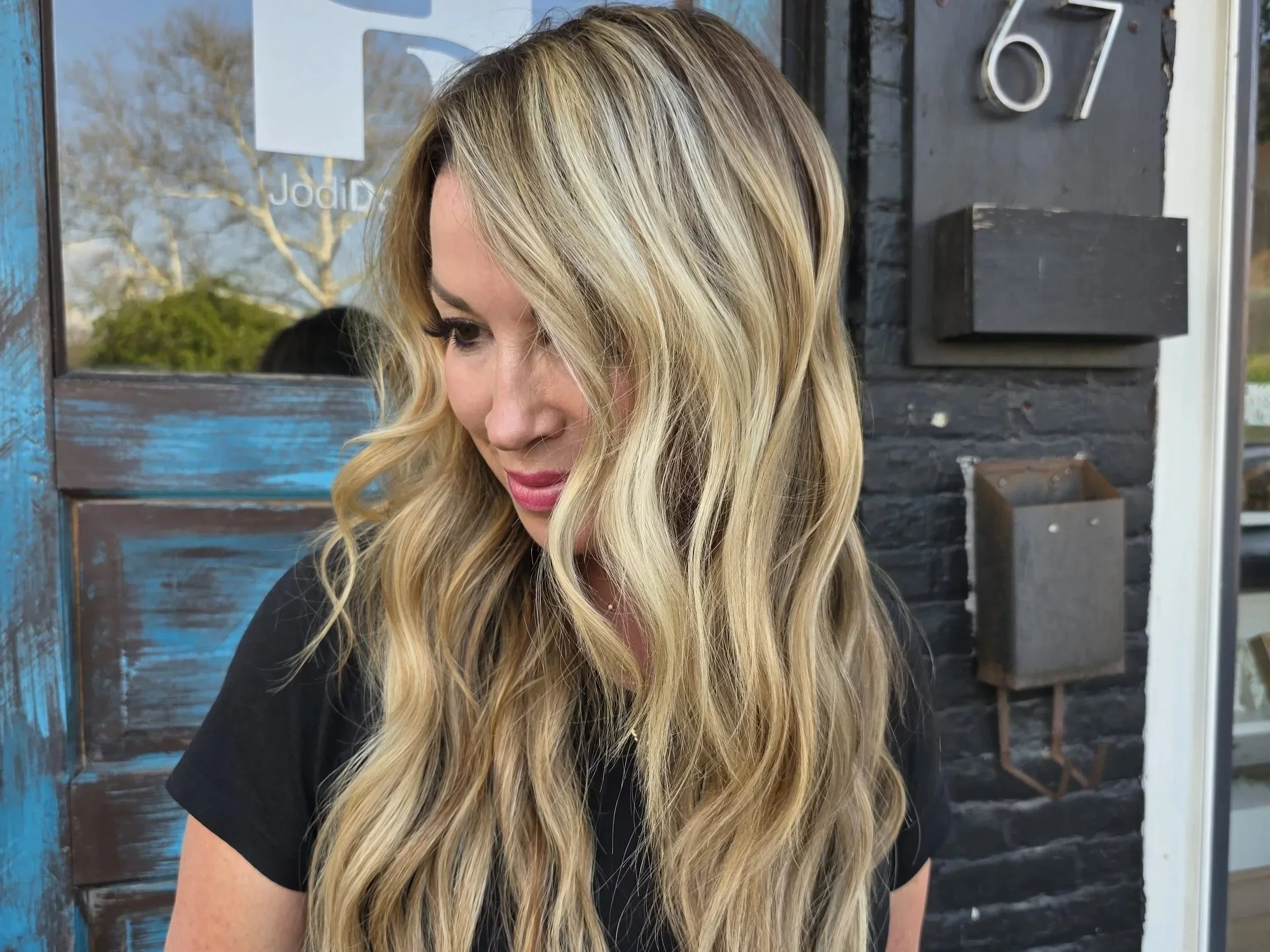 Can You Wear Hair Extensions After Chemo? A Guide to Restoring Confidence