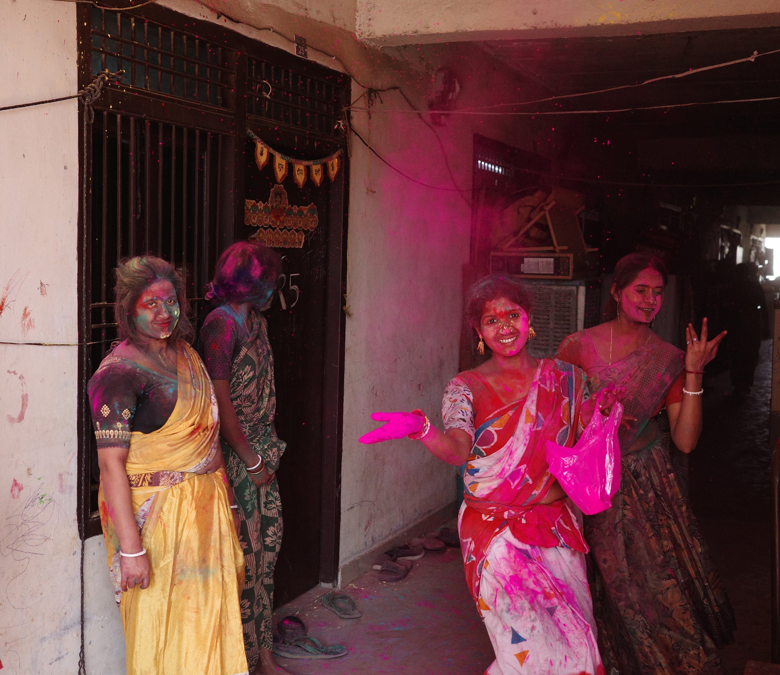 holi12.jpg