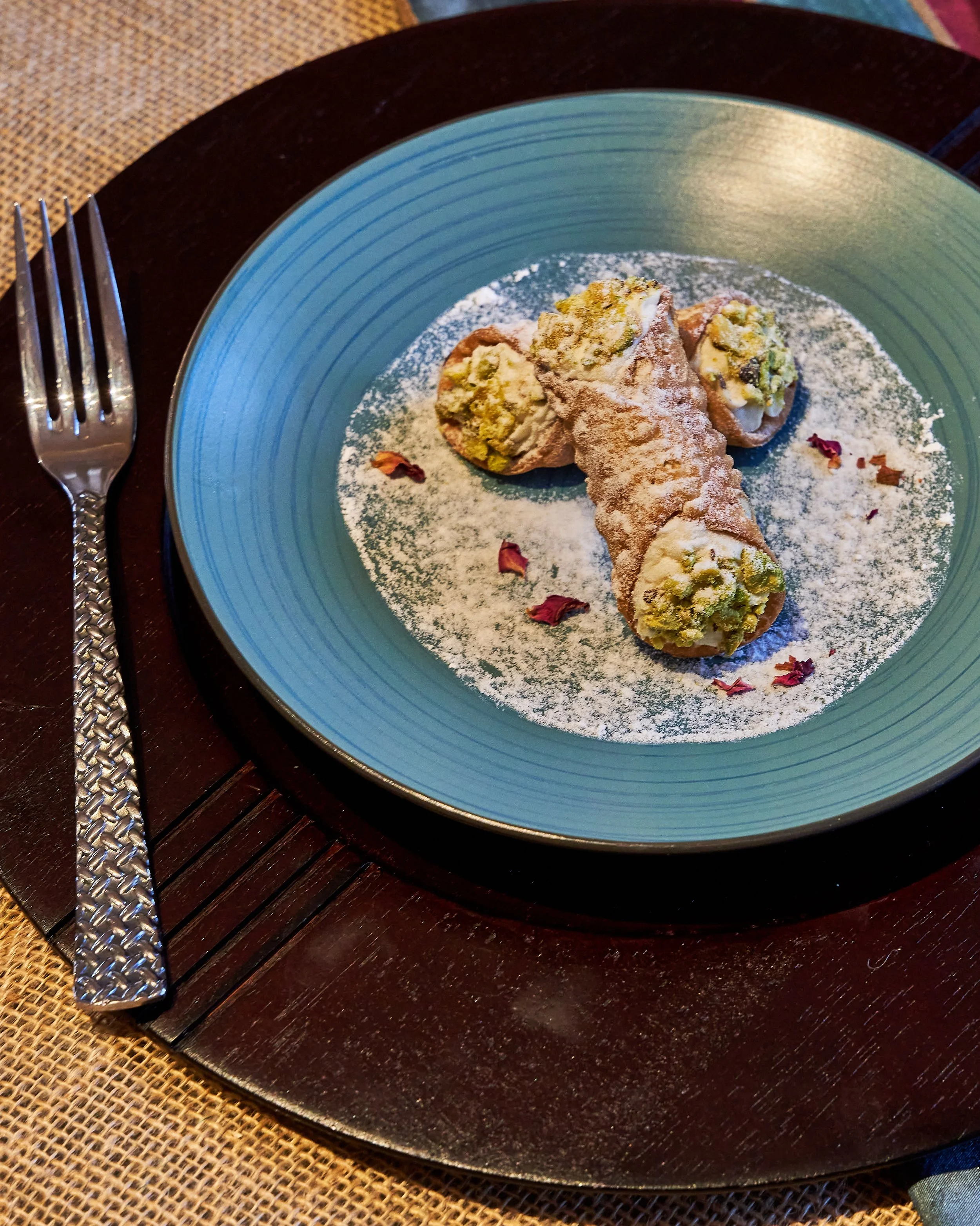 Shrikhand Cannoli